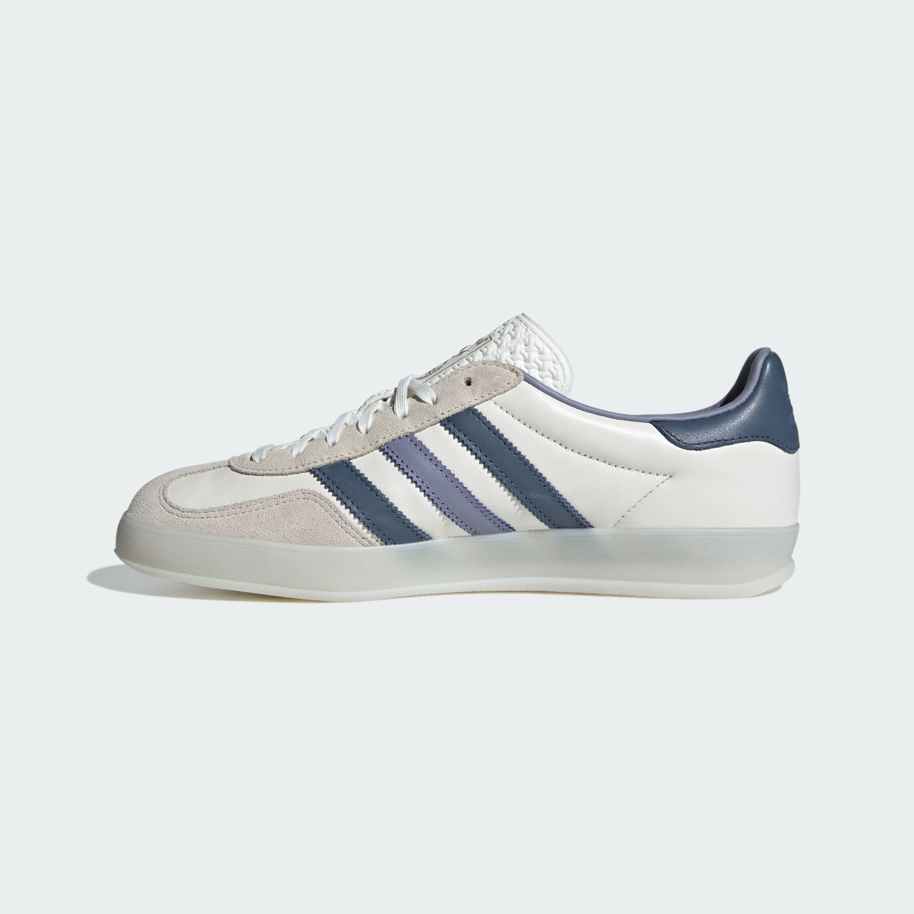 Adidas gazelle leather trainers white/navy hotsell