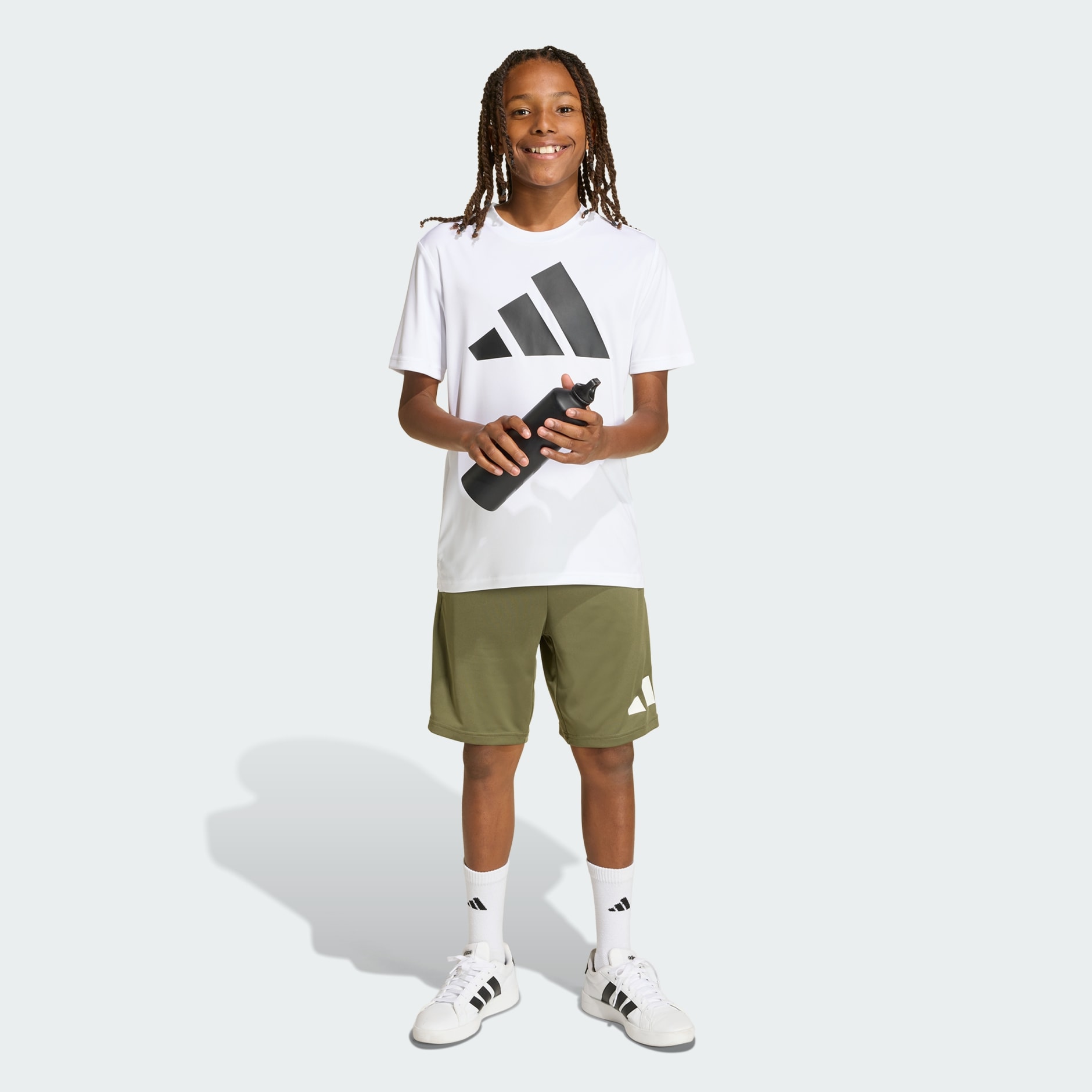 TRAIN ESSENTIALS BIG LOGO T-SHIRT