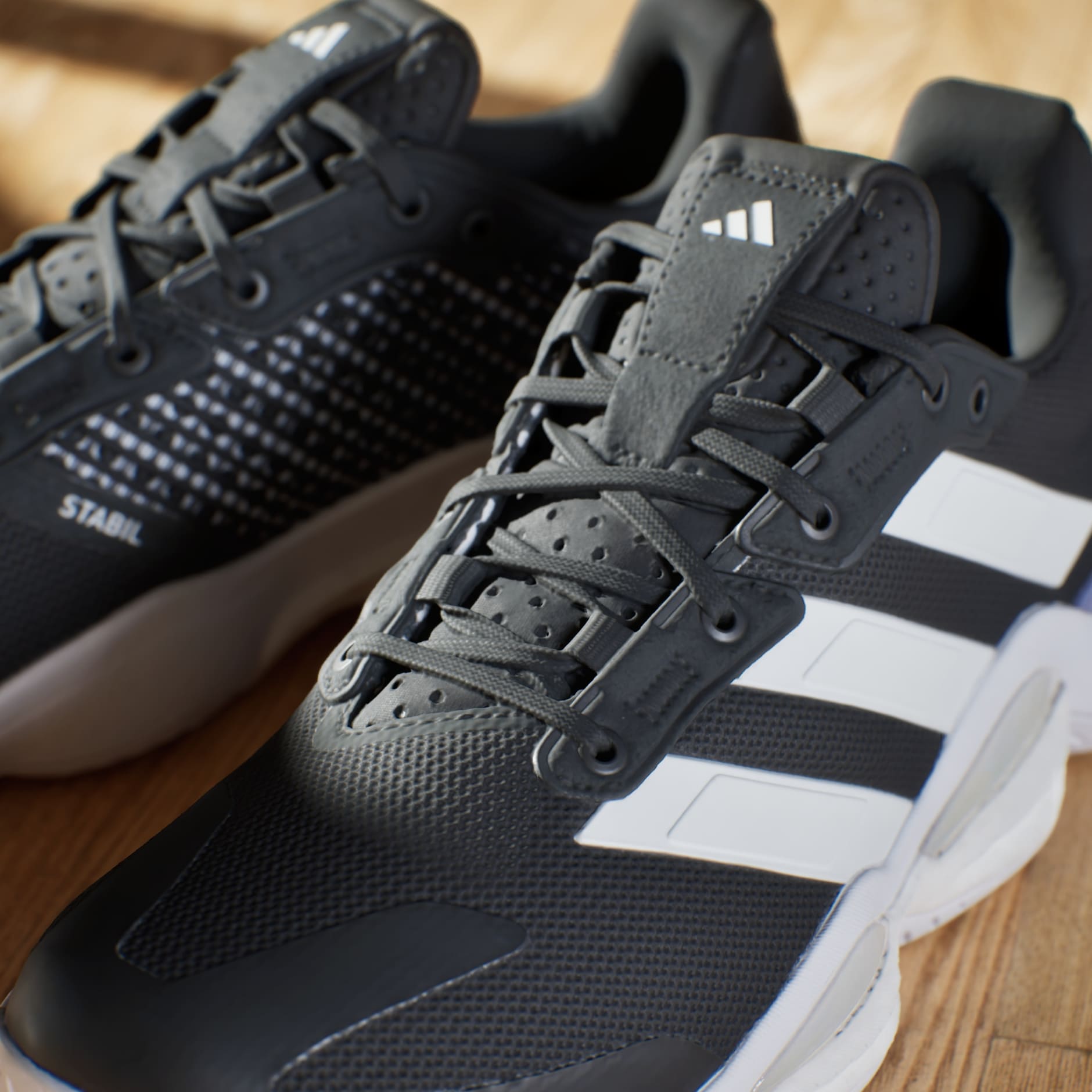 Stabil 16 Indoor Shoes