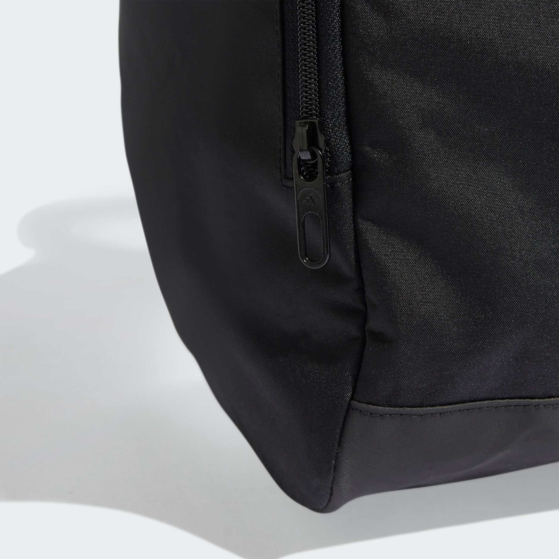 Linear Duffel Medium