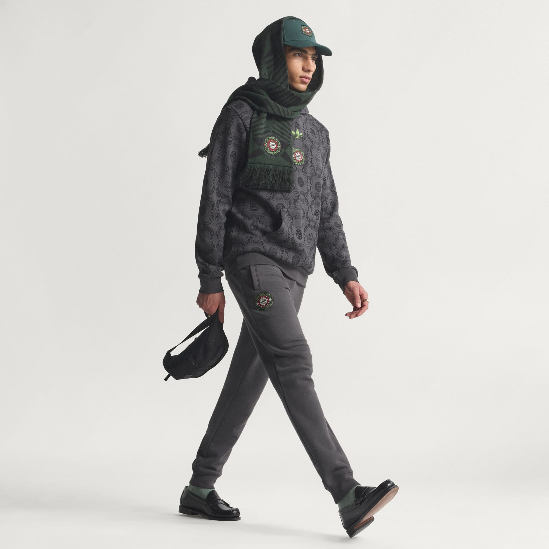 Hanorac FC Bayern M&uuml;nchen Wiesn cu glugă