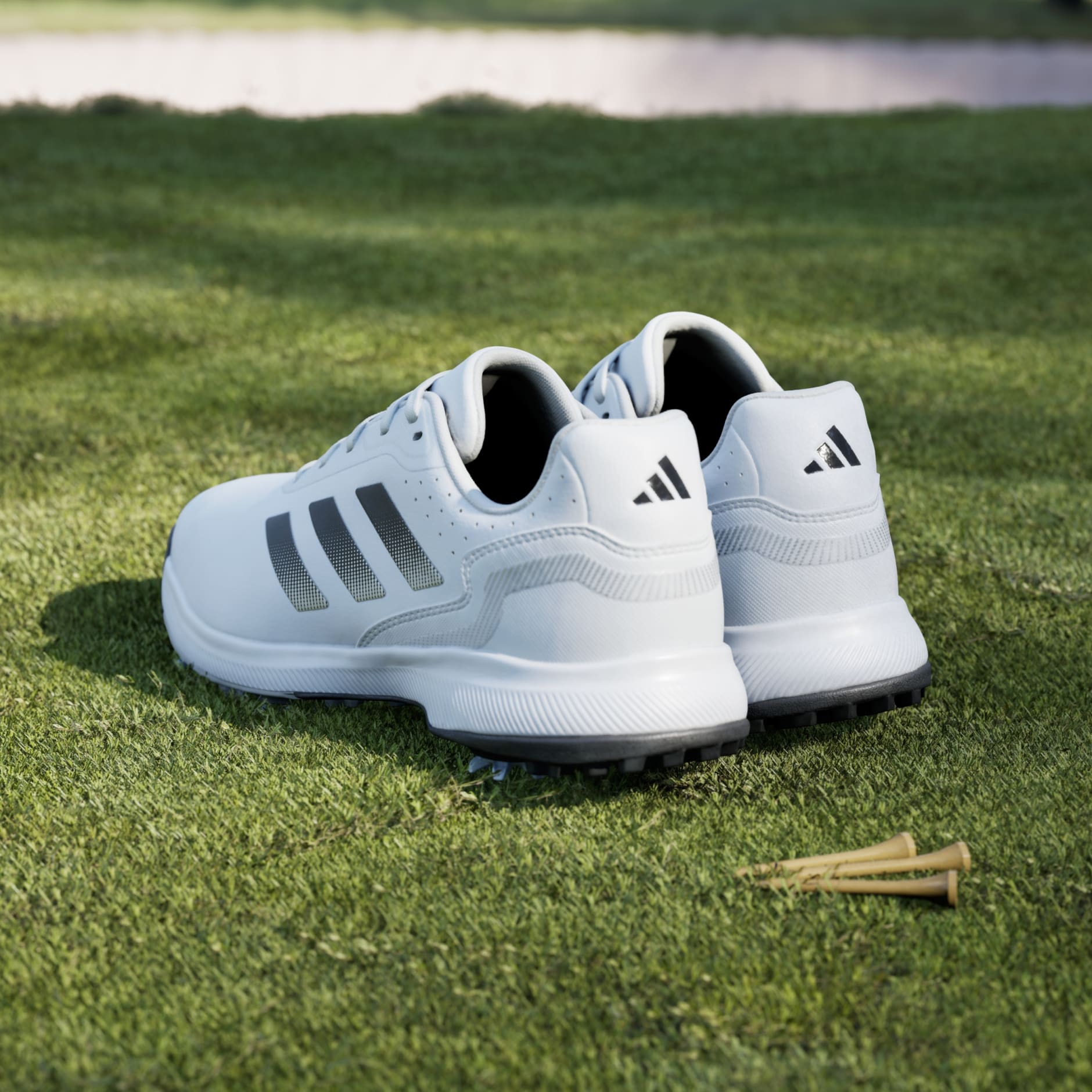 Traxion Response Golf Shoes
