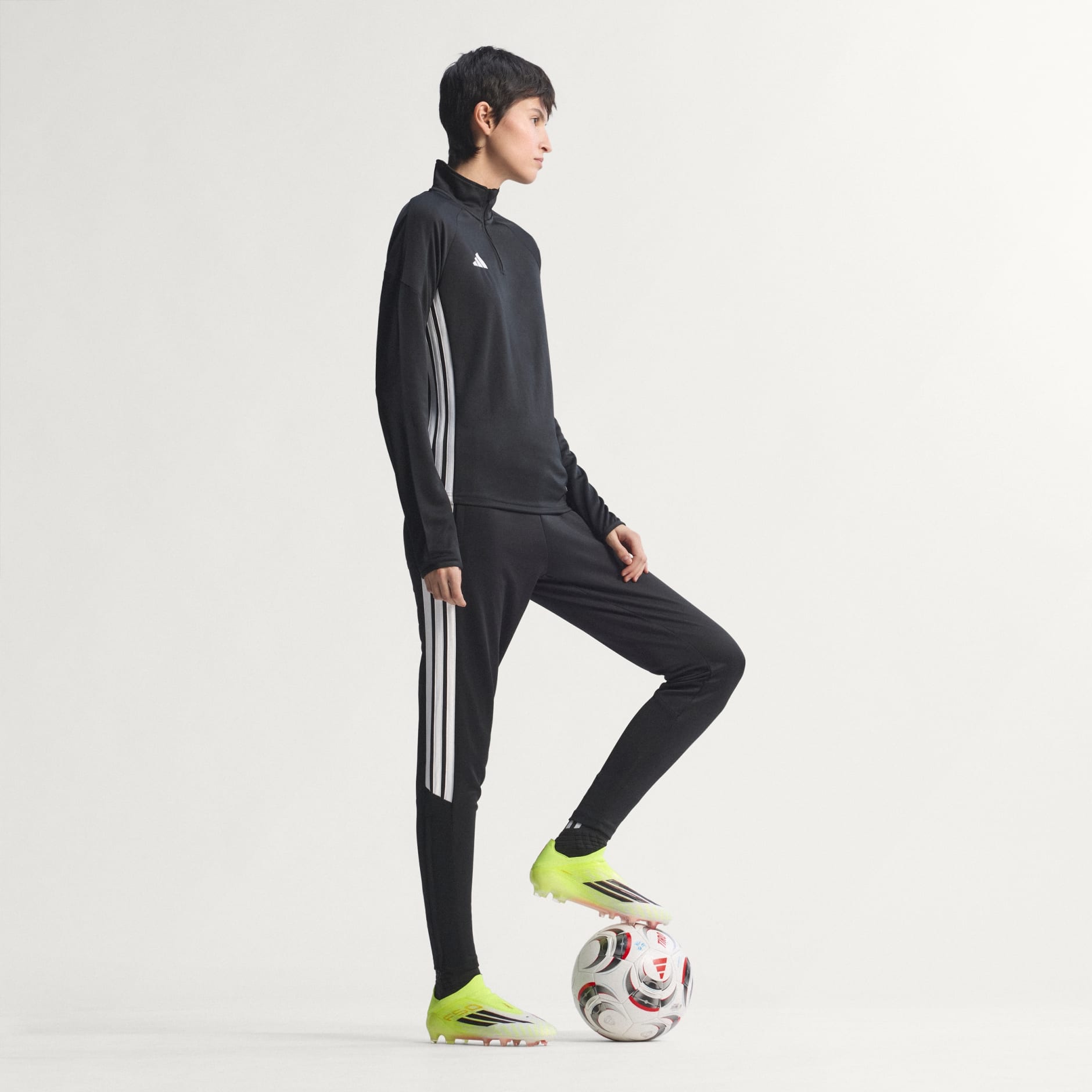 F50 ELITE Laceless Firm Ground Football Boots