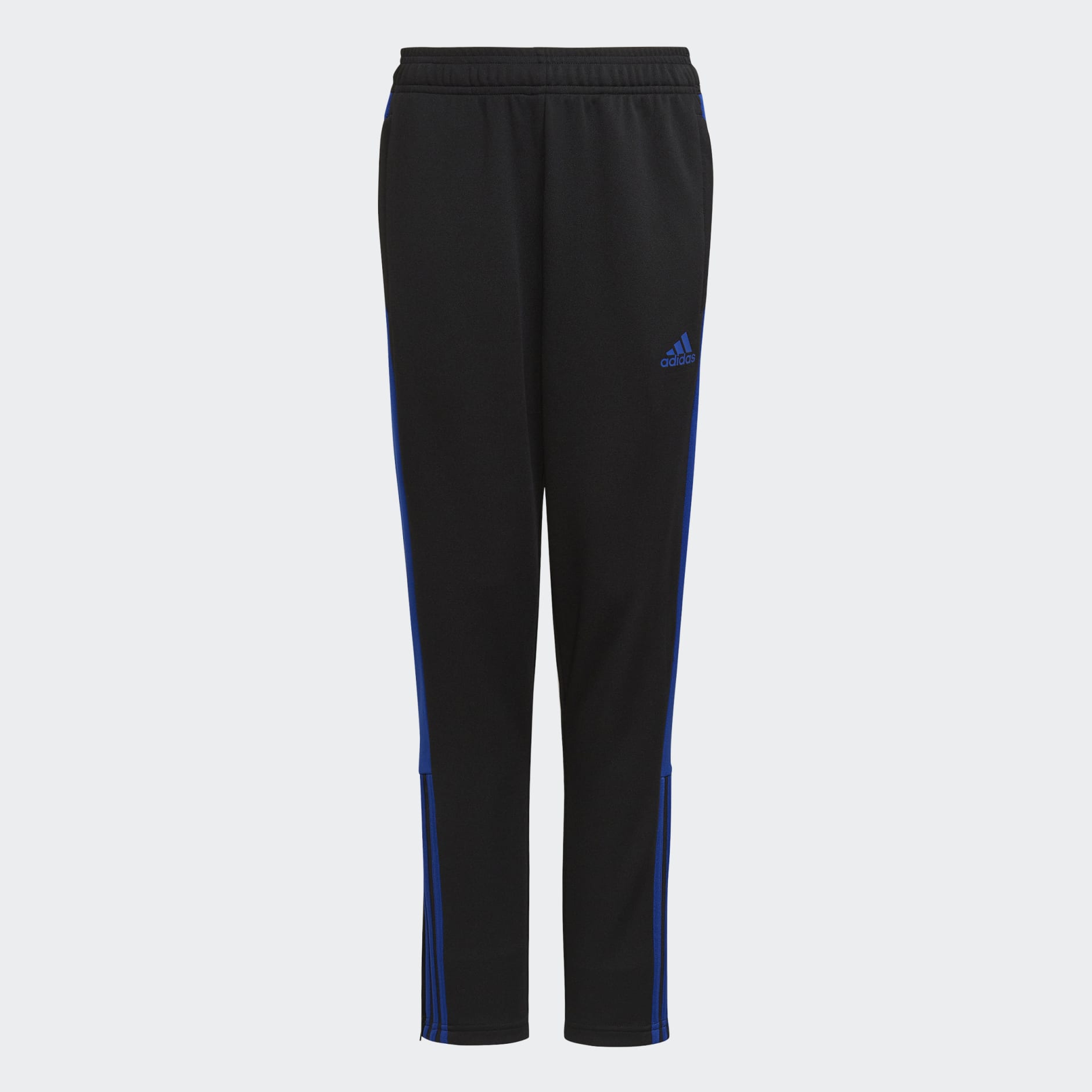 Tiro Essential Pants