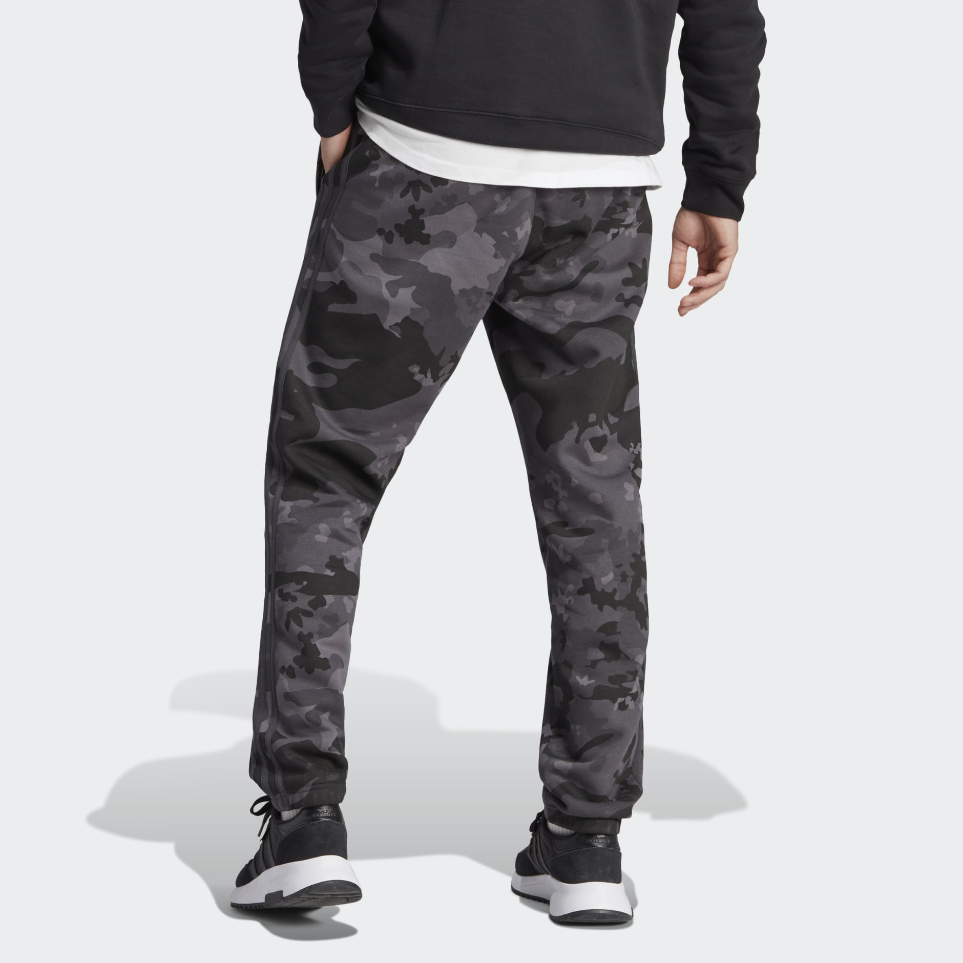 Men's Clothing - Graphics Camo Sweat Pants - Grey