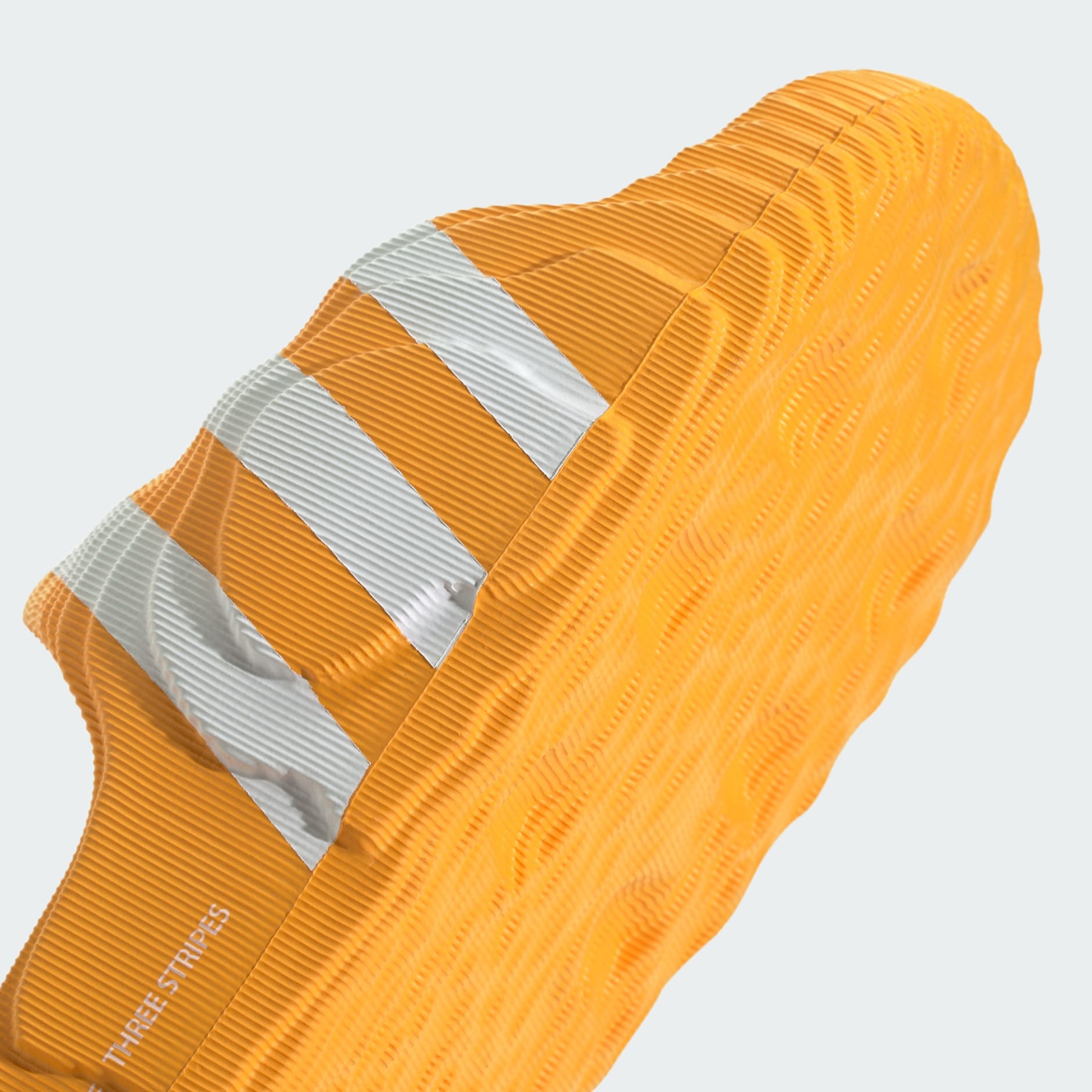 ADILETTE 22