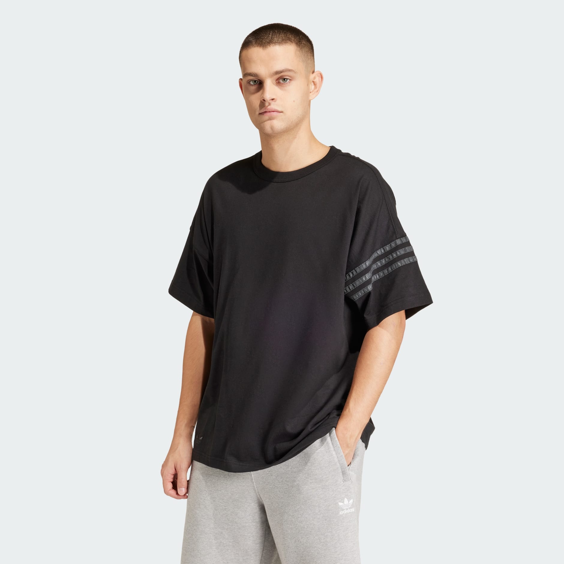 Clothing - Street Neuclassic Tee - Black | adidas South Africa