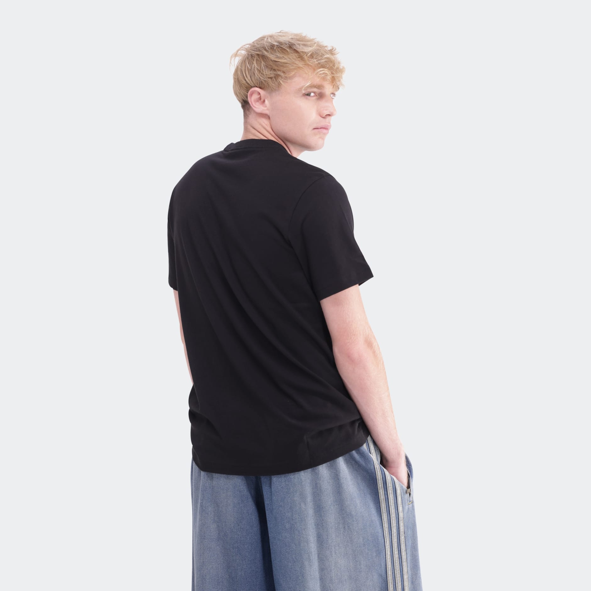 Trefoil Essentials Tee