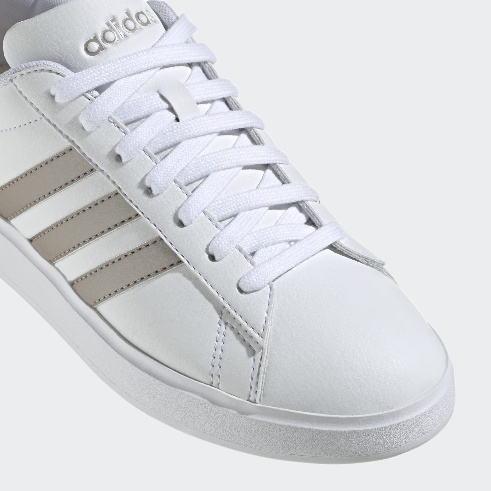 adidas Grand Court Cloudfoam Lifestyle Court Comfort Shoes White