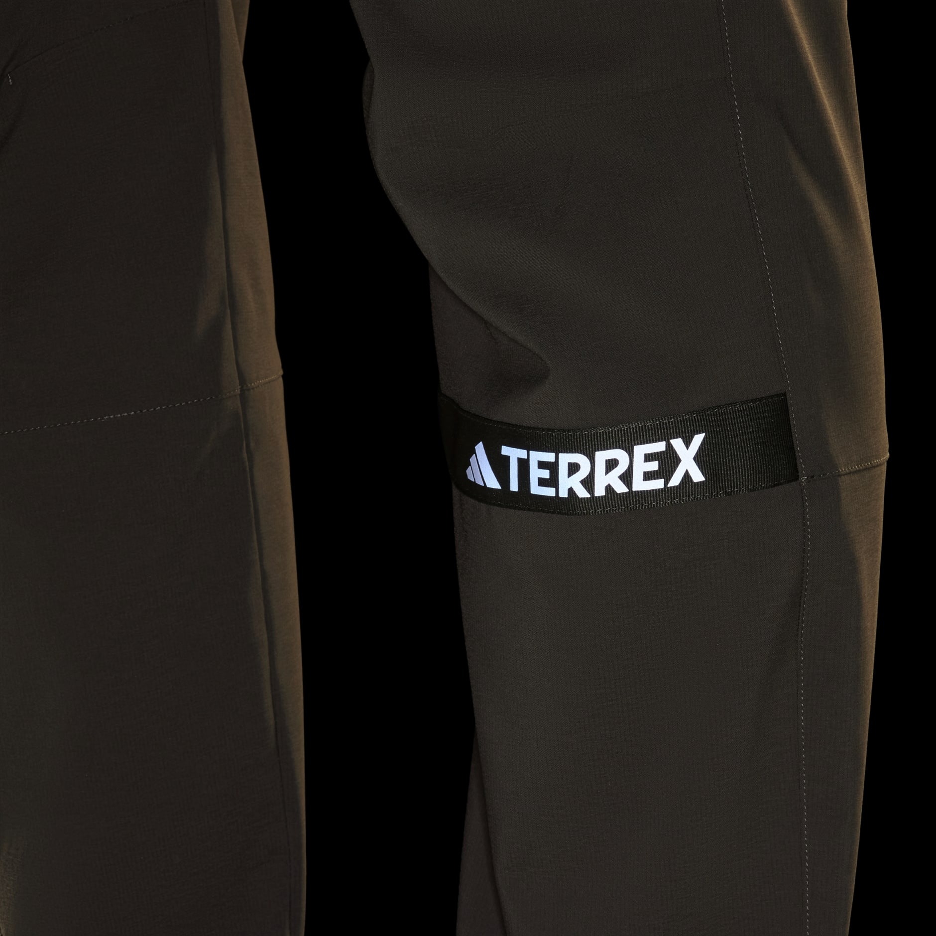 Pantaloni Terrex dintr-un mix de materiale