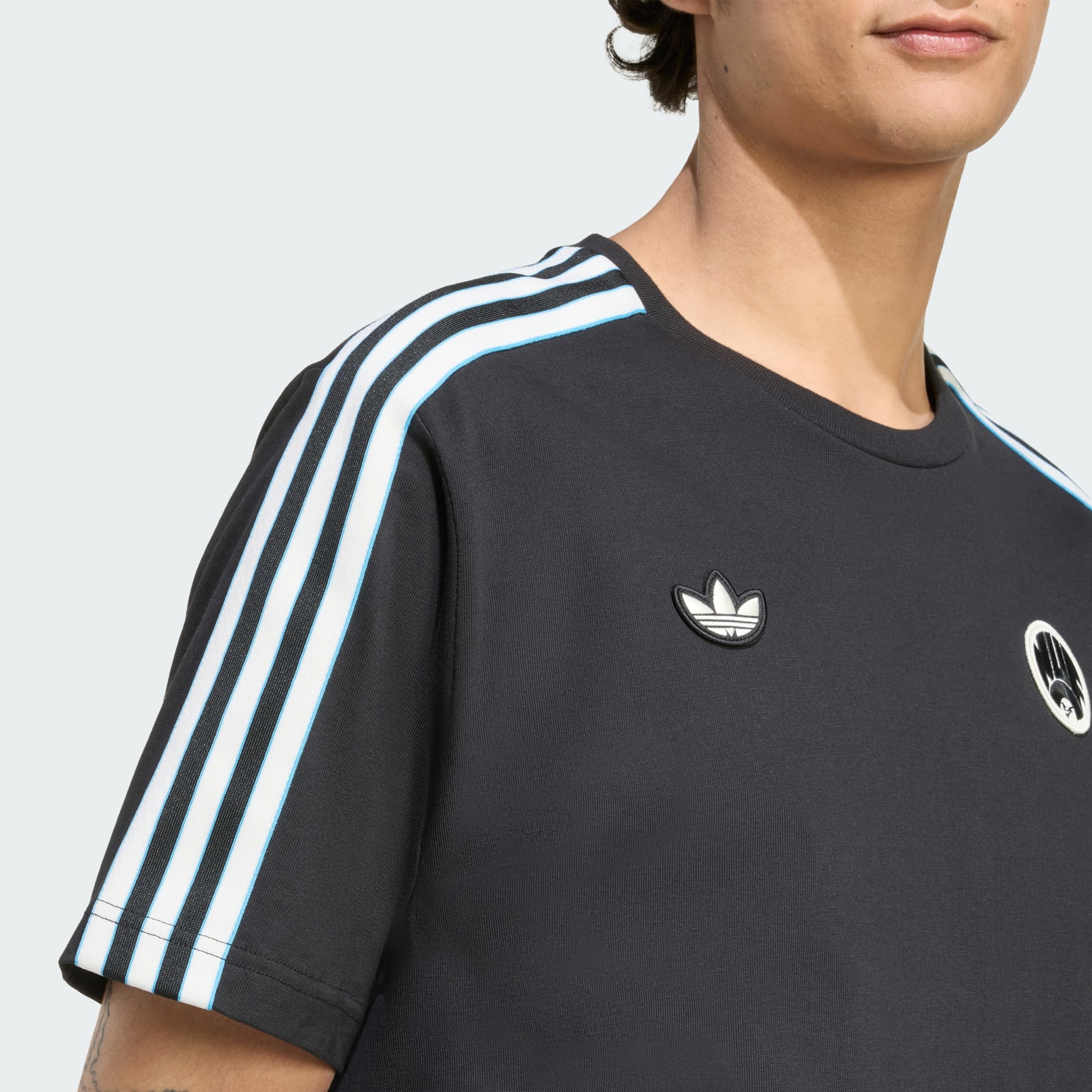 ニューカッスル　Terrace Icon Tee shirt アディダス Clothing - Newcastle United FC Terrace Icons Graphic Tee