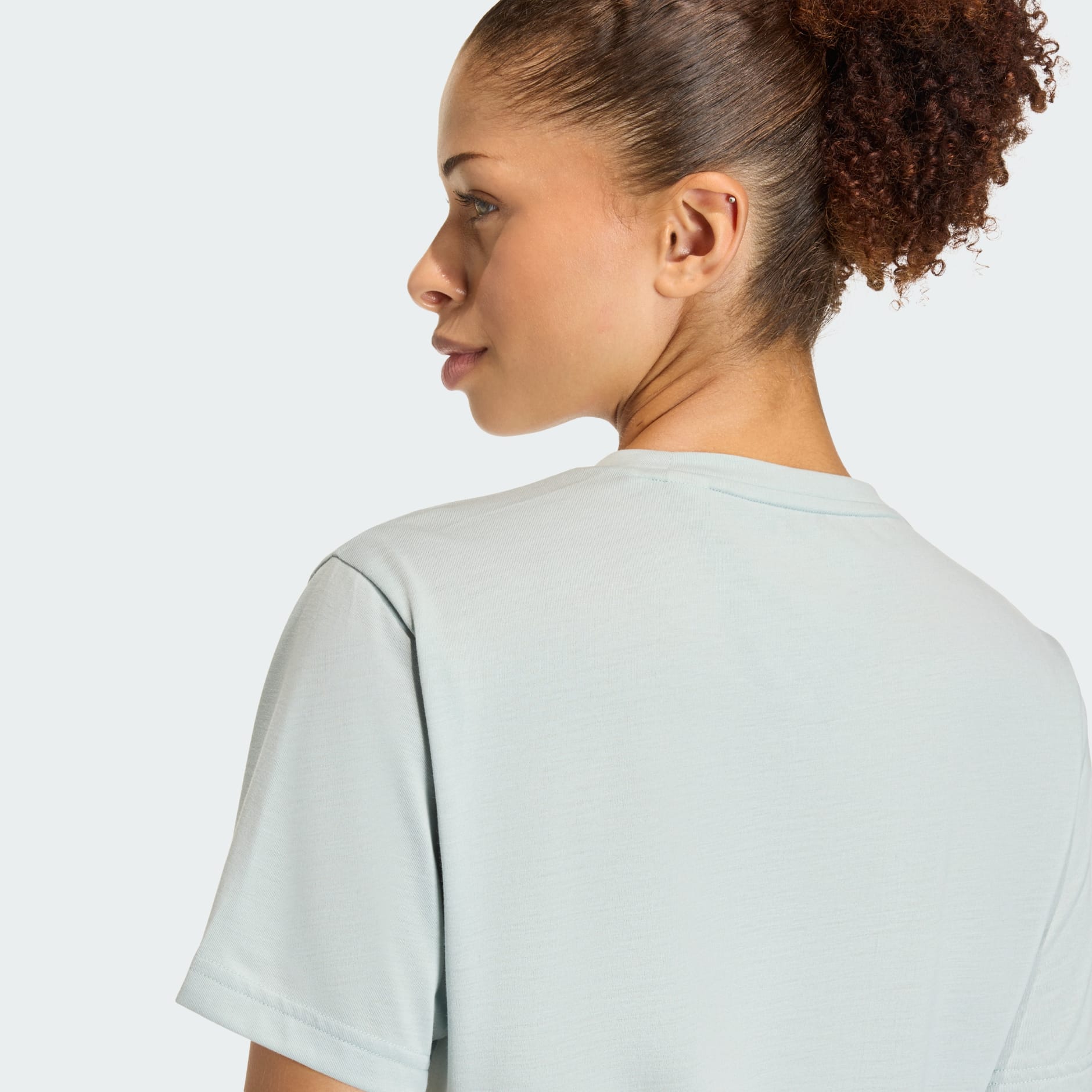 Train Essentials Big Logo Performance Training Tee