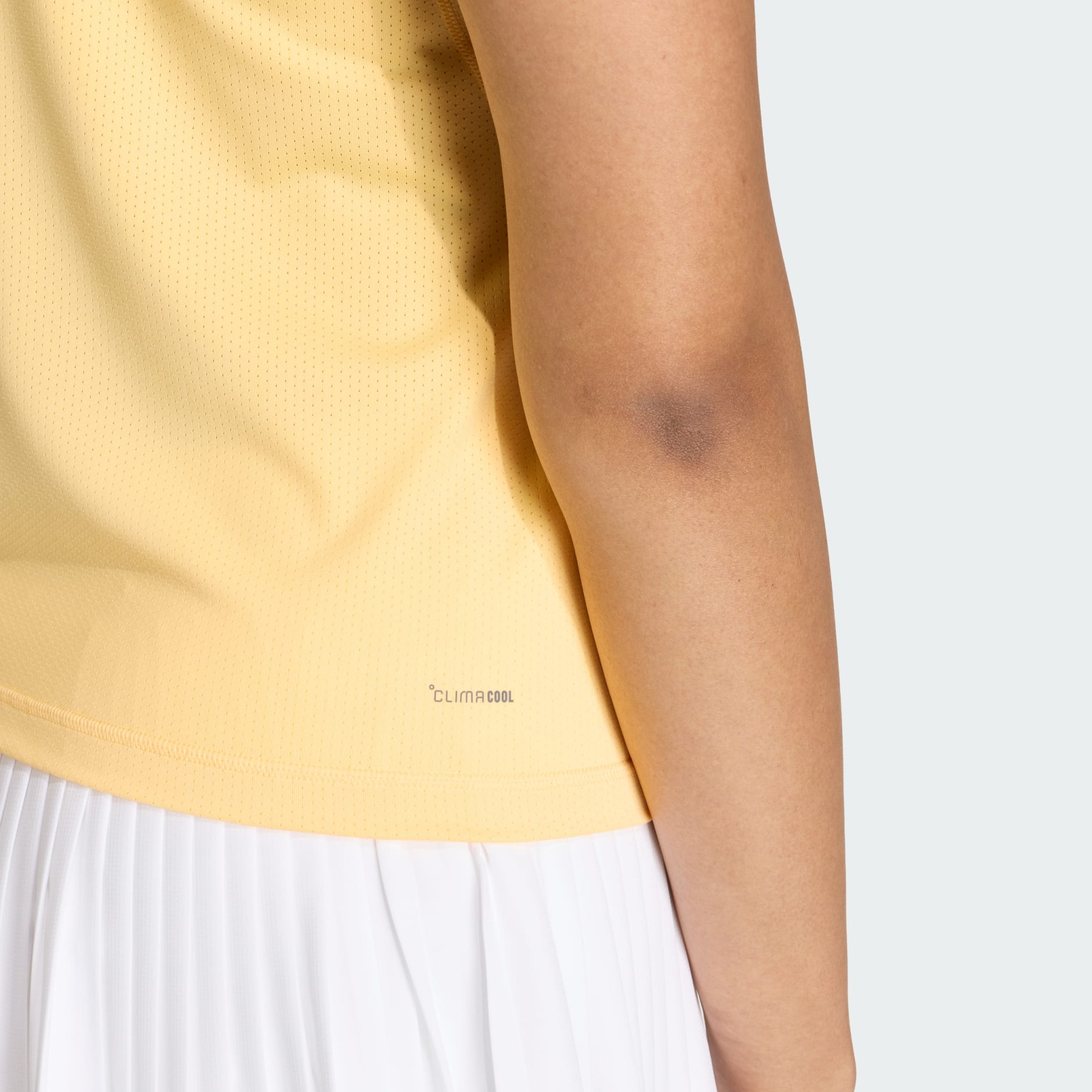 MAIOU CLUB TENNIS CLIMACOOL CU DECOLTEU &Icirc;N V