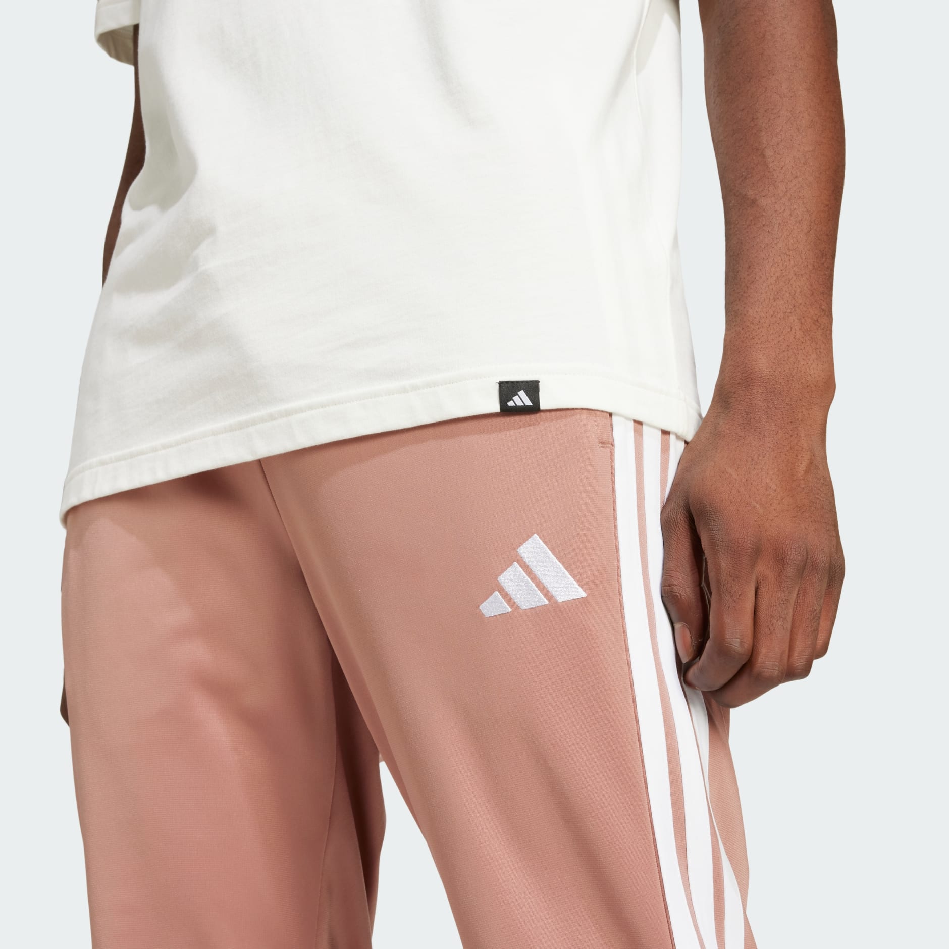 Lounge Ice Graphic Tee