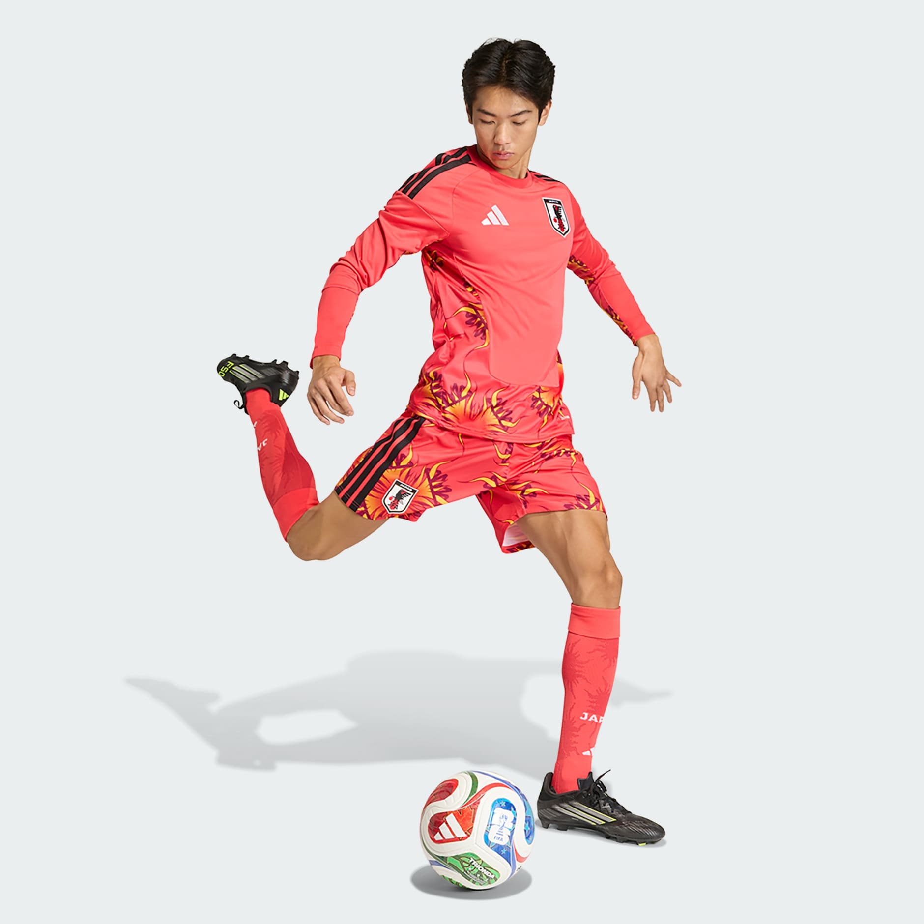 Japan 26 Home Goalkeeper Jersey Long Sleeve