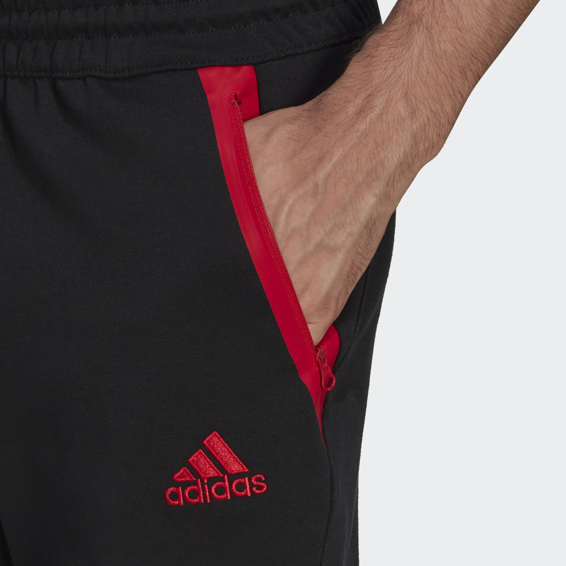 Manchester United Travel Shorts
