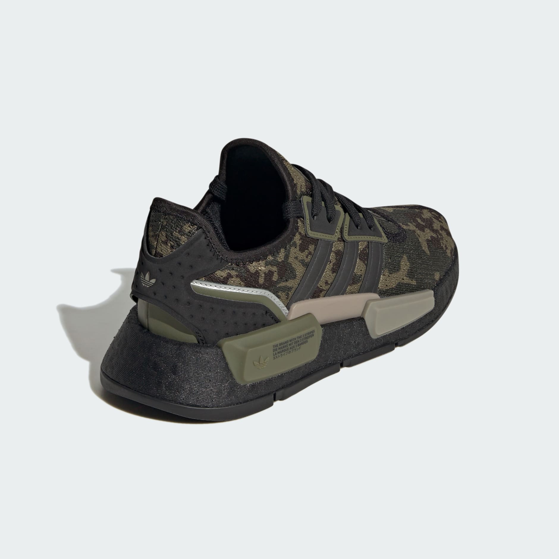 Adidas camo deals shoes boys