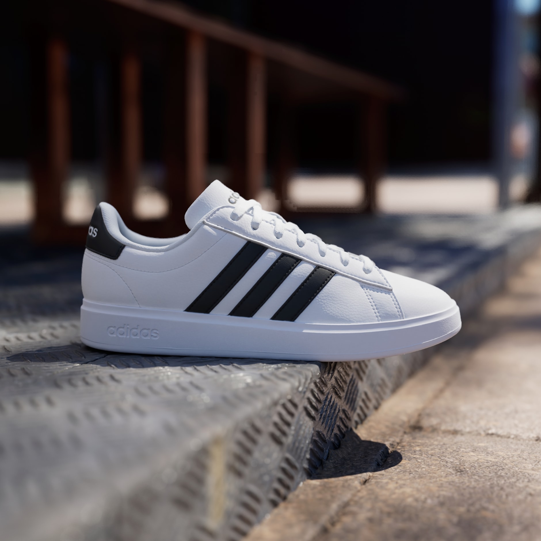 adidas Chaussure Grand Court Cloudfoam Lifestyle Court Comfort Blanc