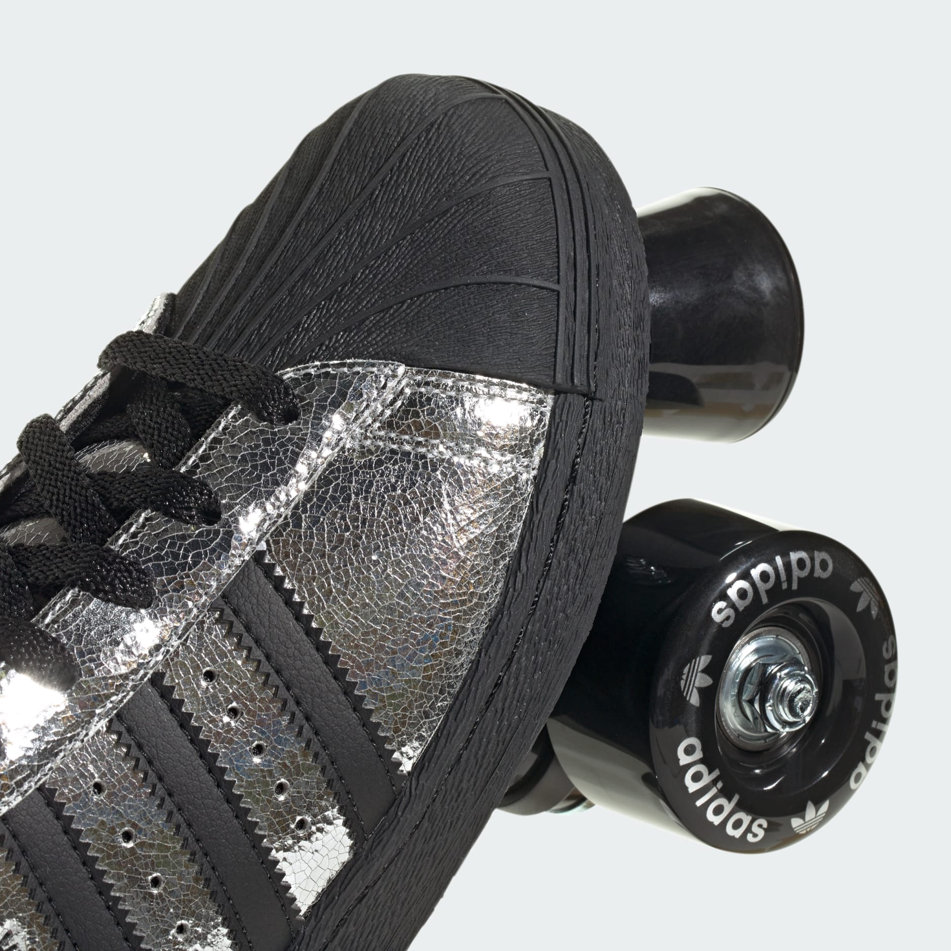 【Adidas コリア】 Superstar 82 Roller Skates adidas Superstar 82 Roller Skates - Black | adidas UK