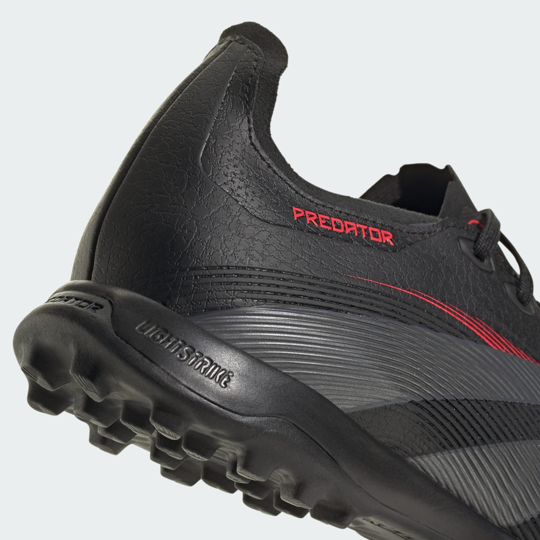 Ghete Predator League pentru gazon