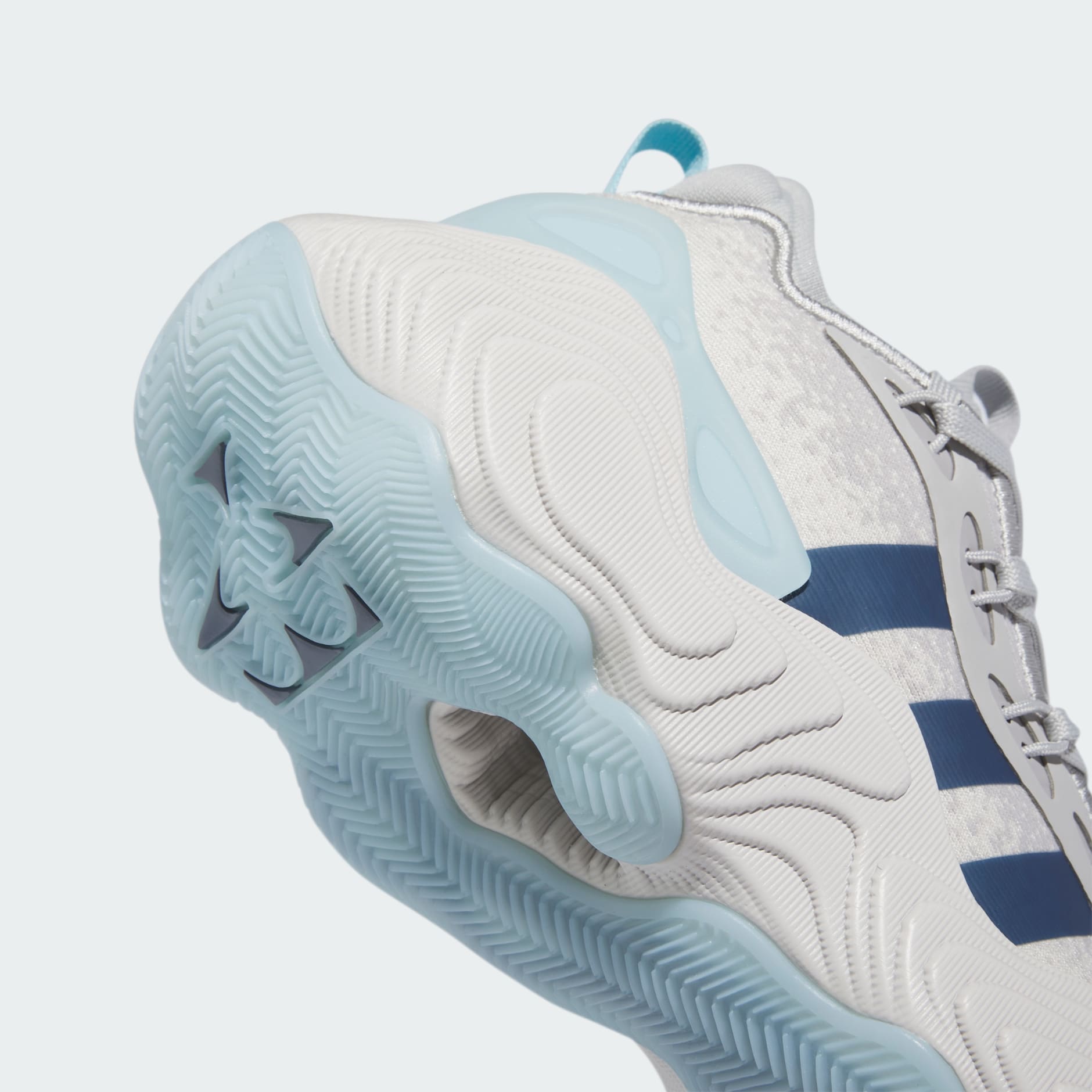 trae young shoes playoffs