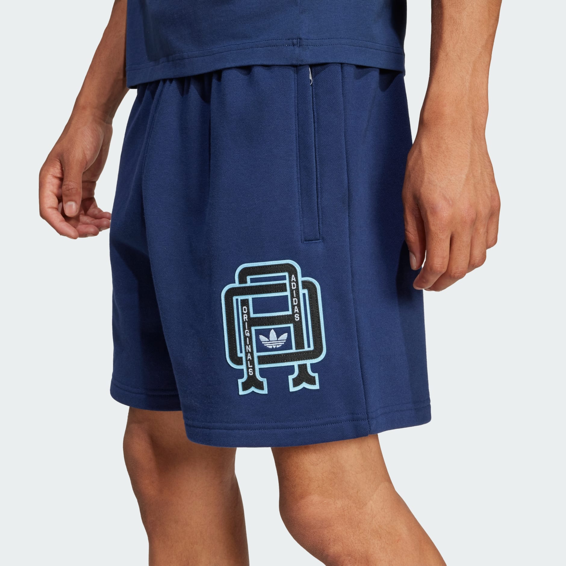 Clothing - adidas Originals Shorts - Blue | adidas Oman Clothing - adidas Originals Shorts - Blue | adidas Oman
