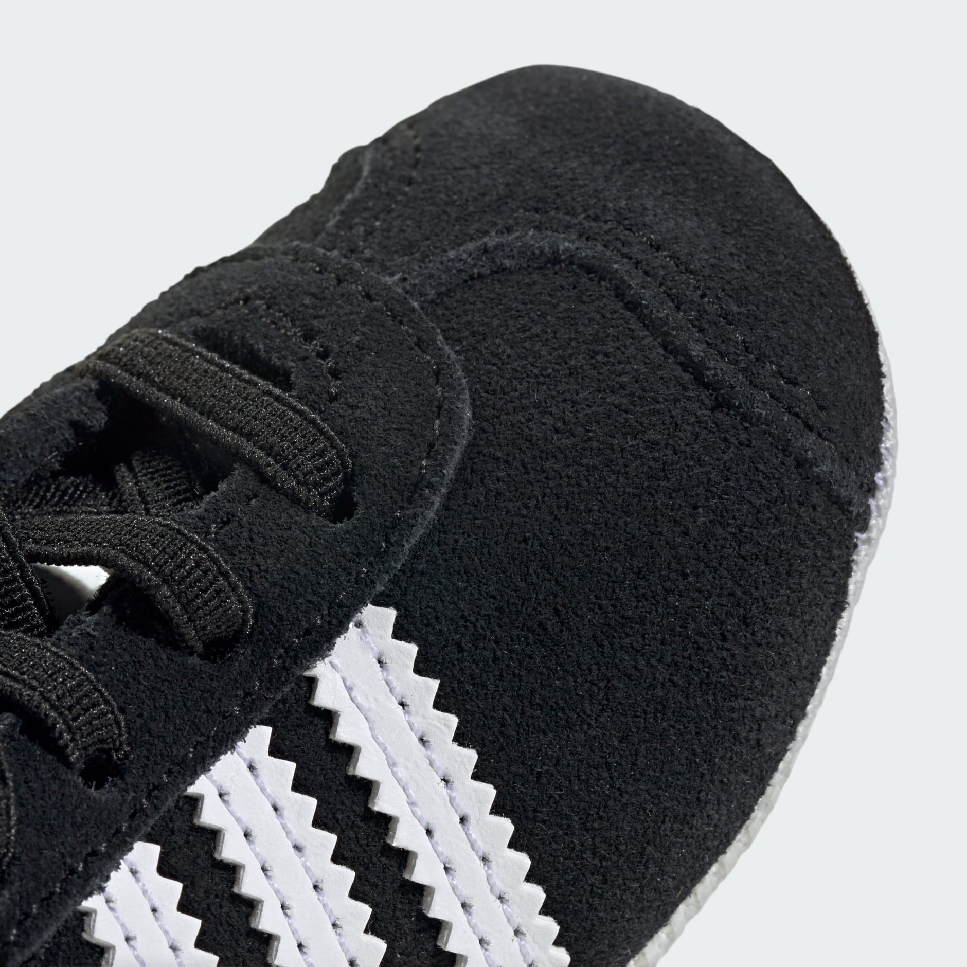 Pantofi Gazelle Crib