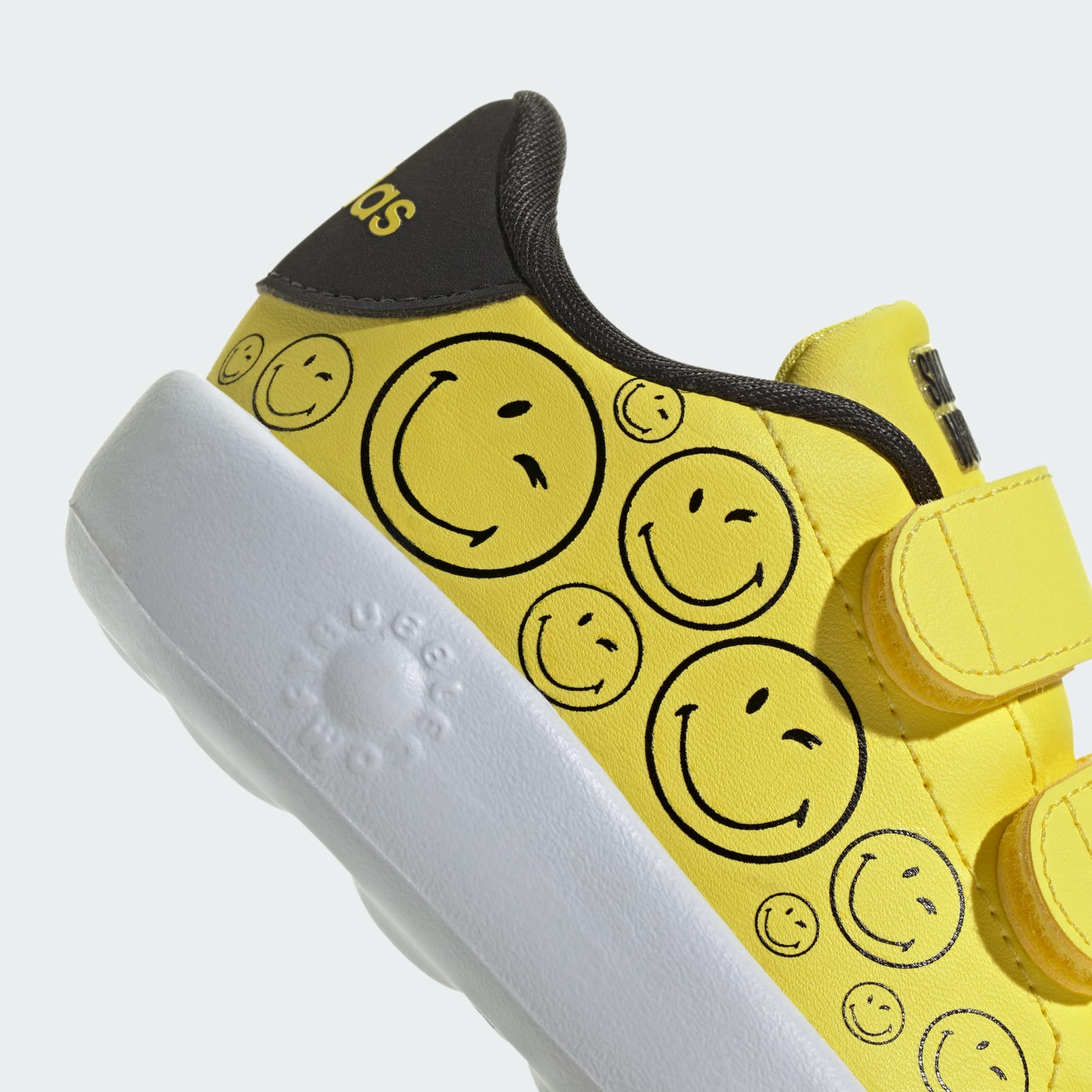 adidas Smiley Advantage Shoes Kids