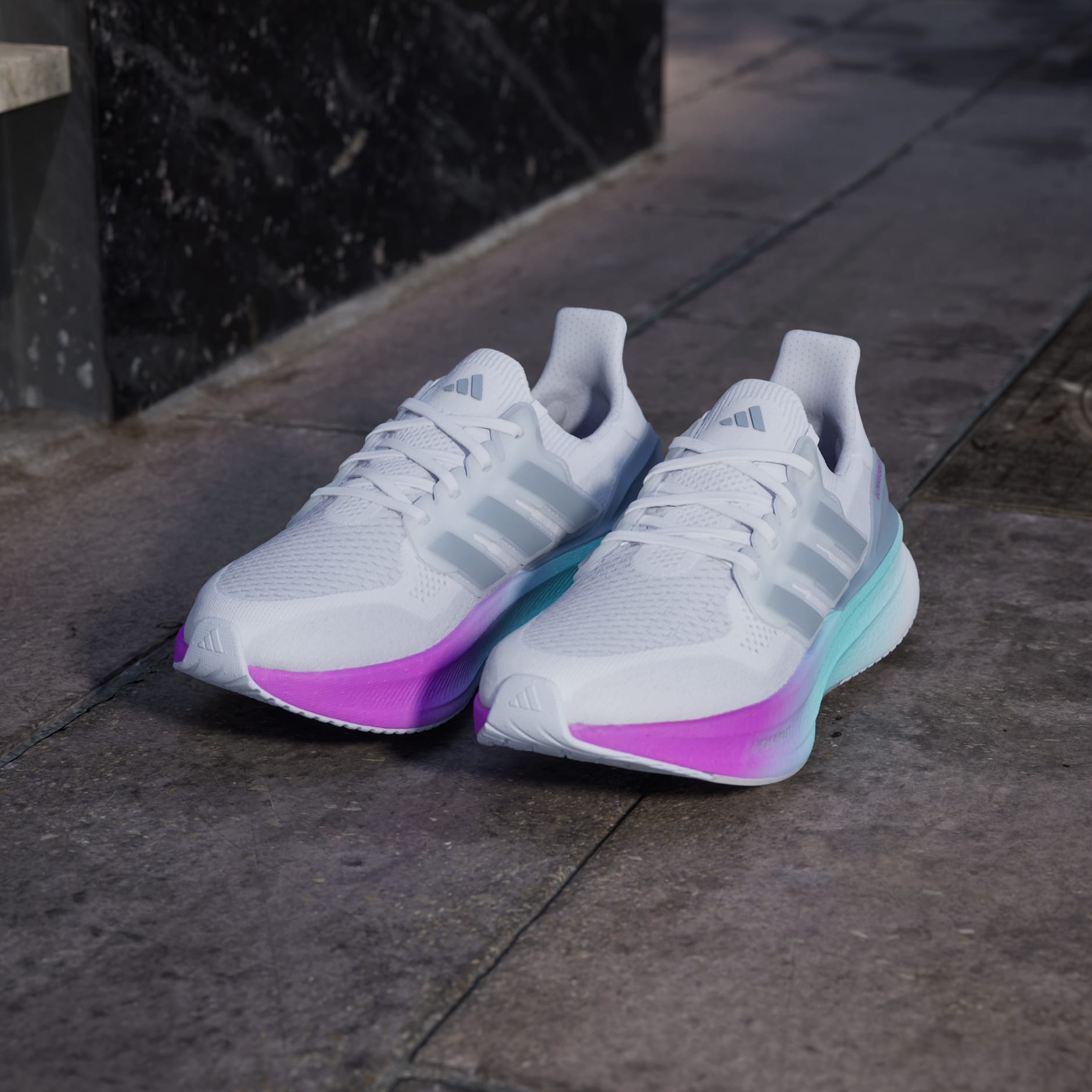 Pantofi Ultraboost 5