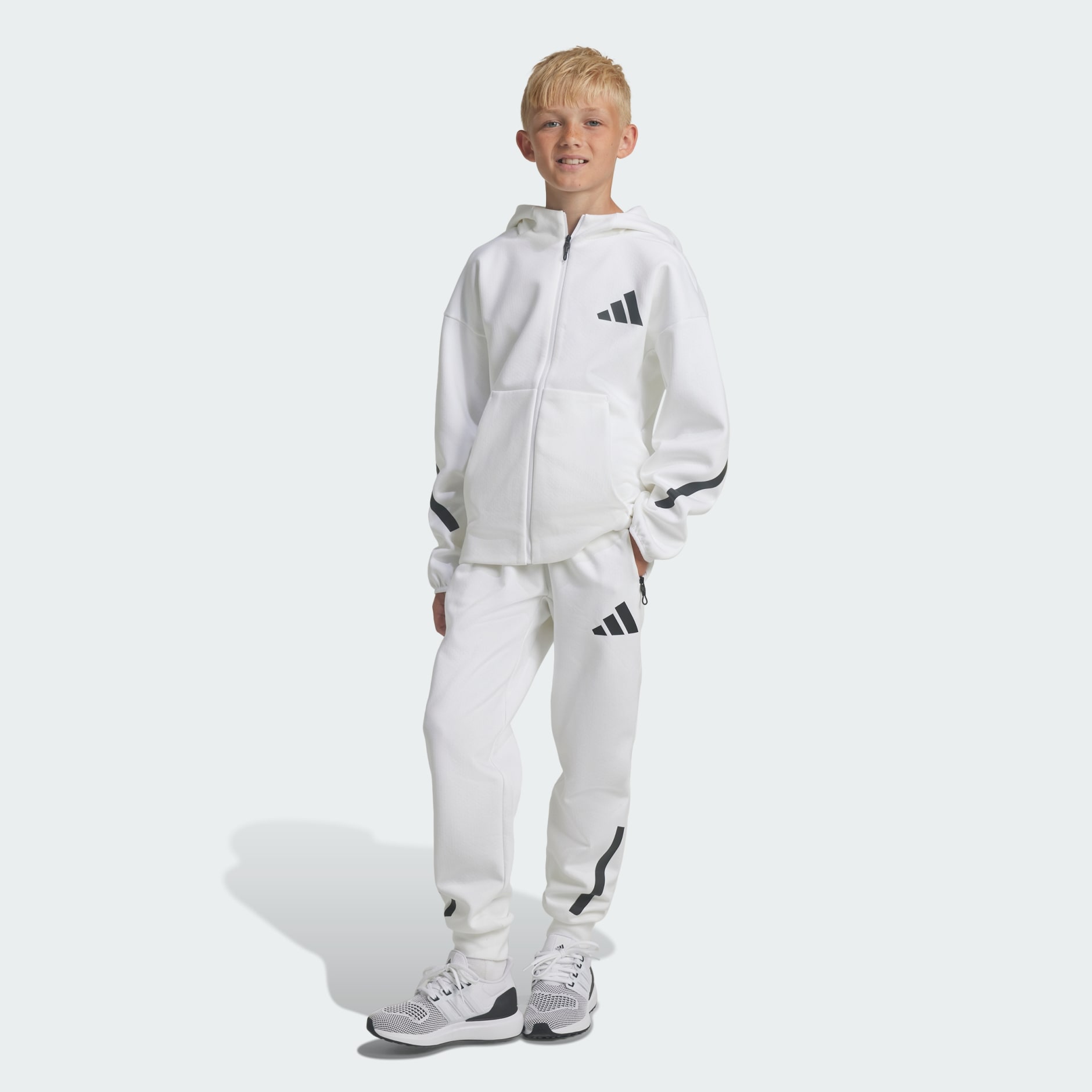 Pantalon jambes fusel&eacute;es adidas Z.N.E.