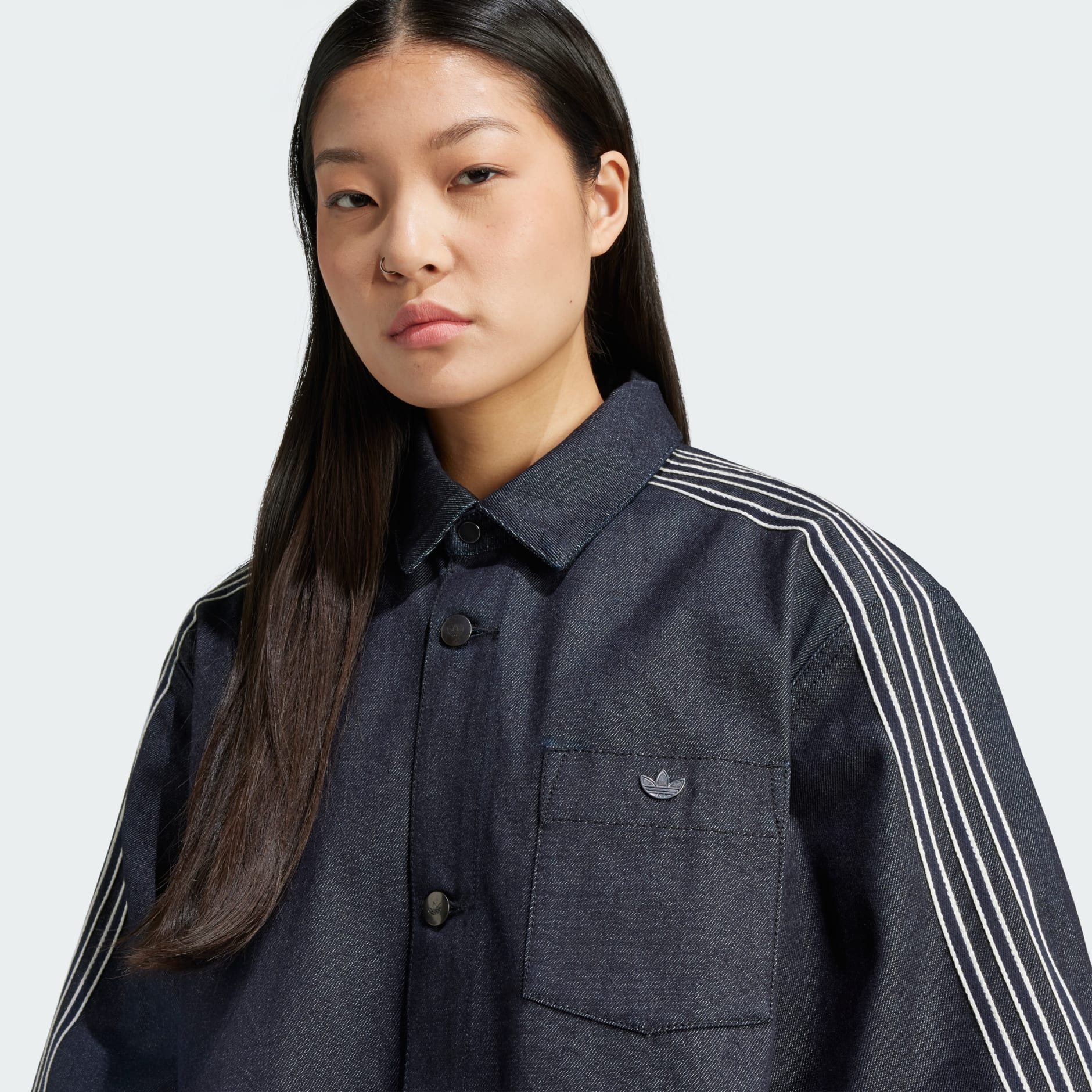 قميص جينز بأكمام قصيرة