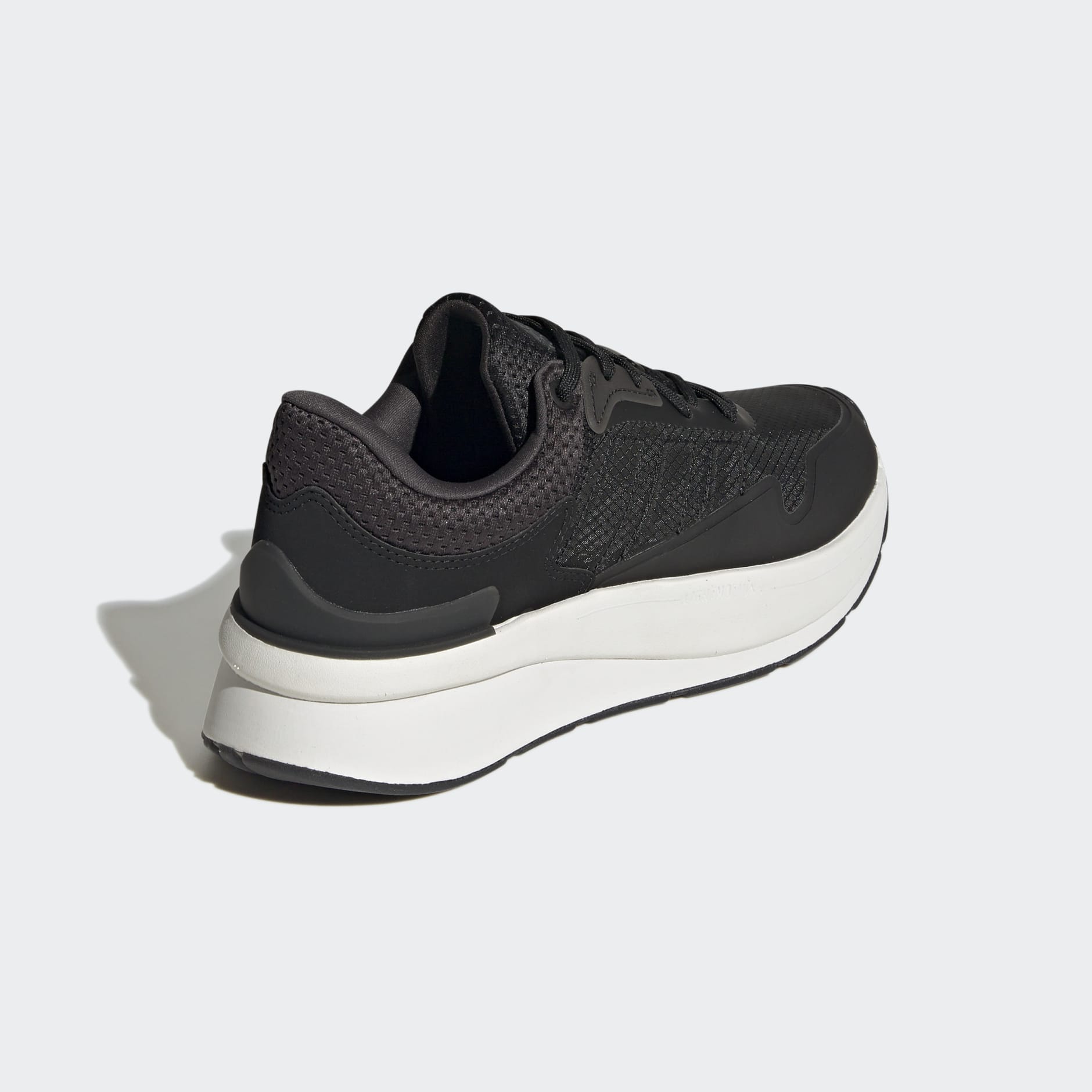 ZNCHILL LIGHTMOTION+ Shoes
