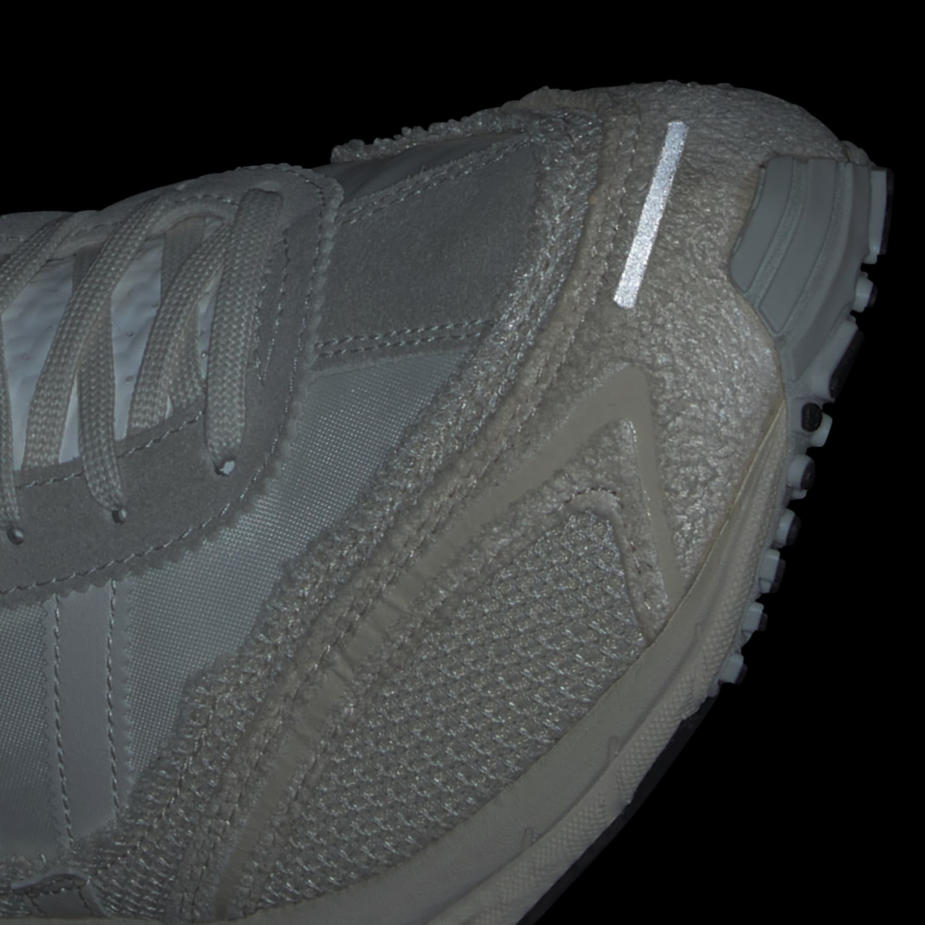 Bad Bunny Adizero 72 運動鞋