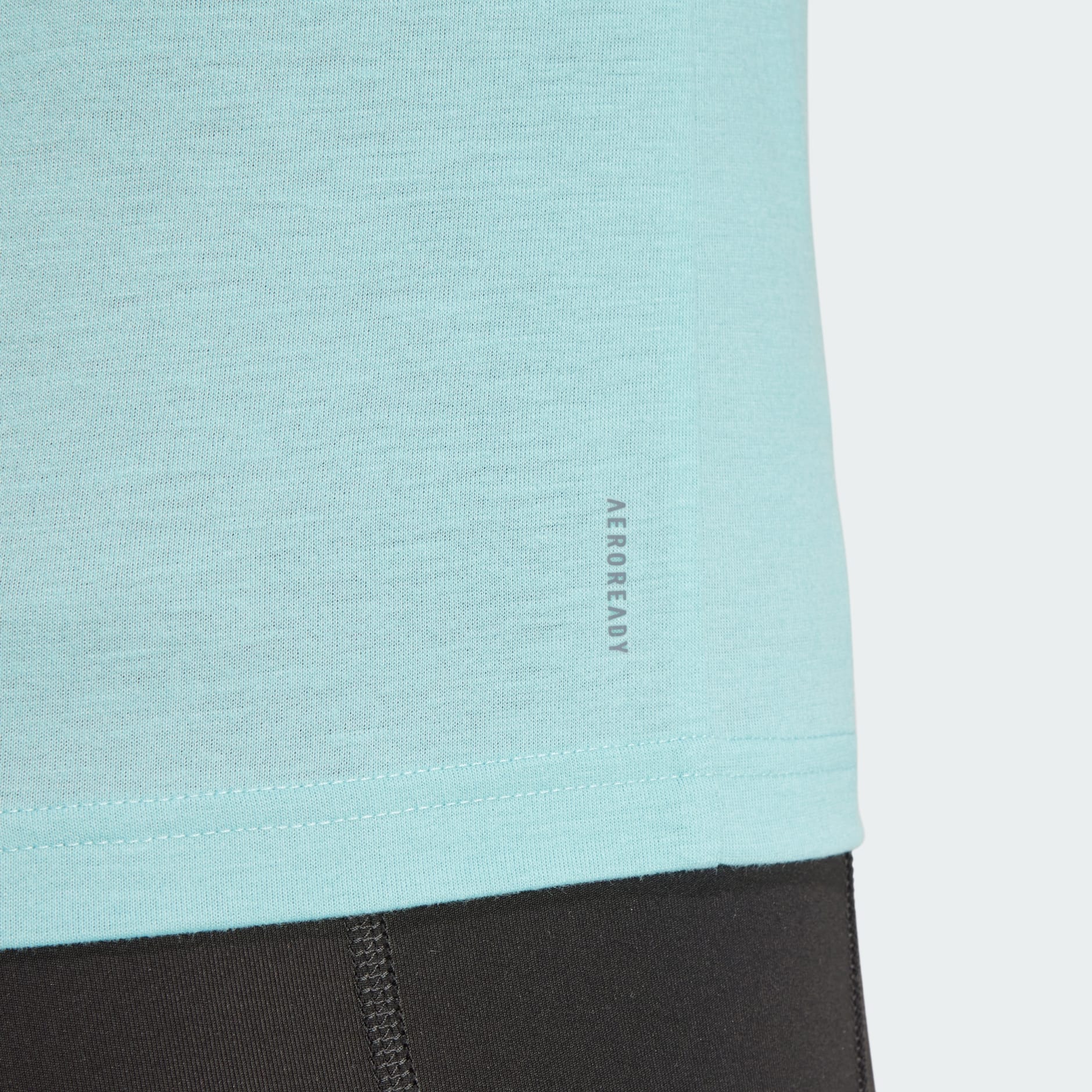 Camiseta Minimalista AEROREADY Train Essentials Cuello Redondo