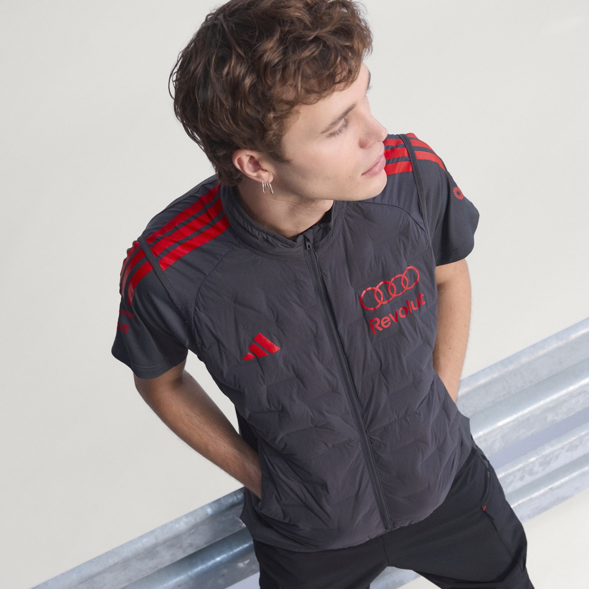 AUDI REVOLUT F1 TEAM MECHANICS PADDED VEST