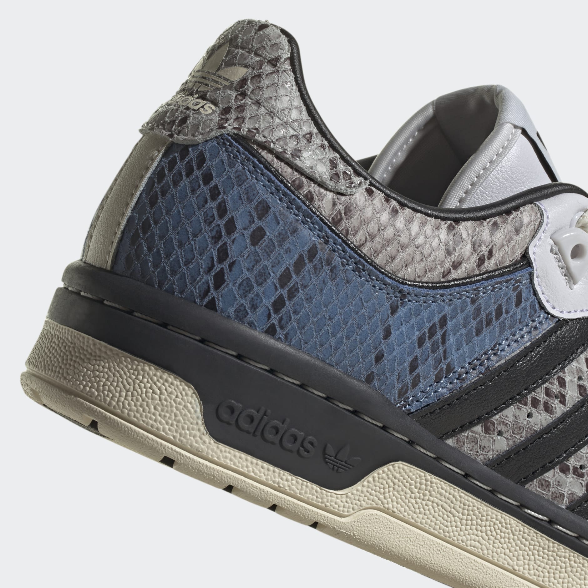 Rivalry Low 86 Shoes