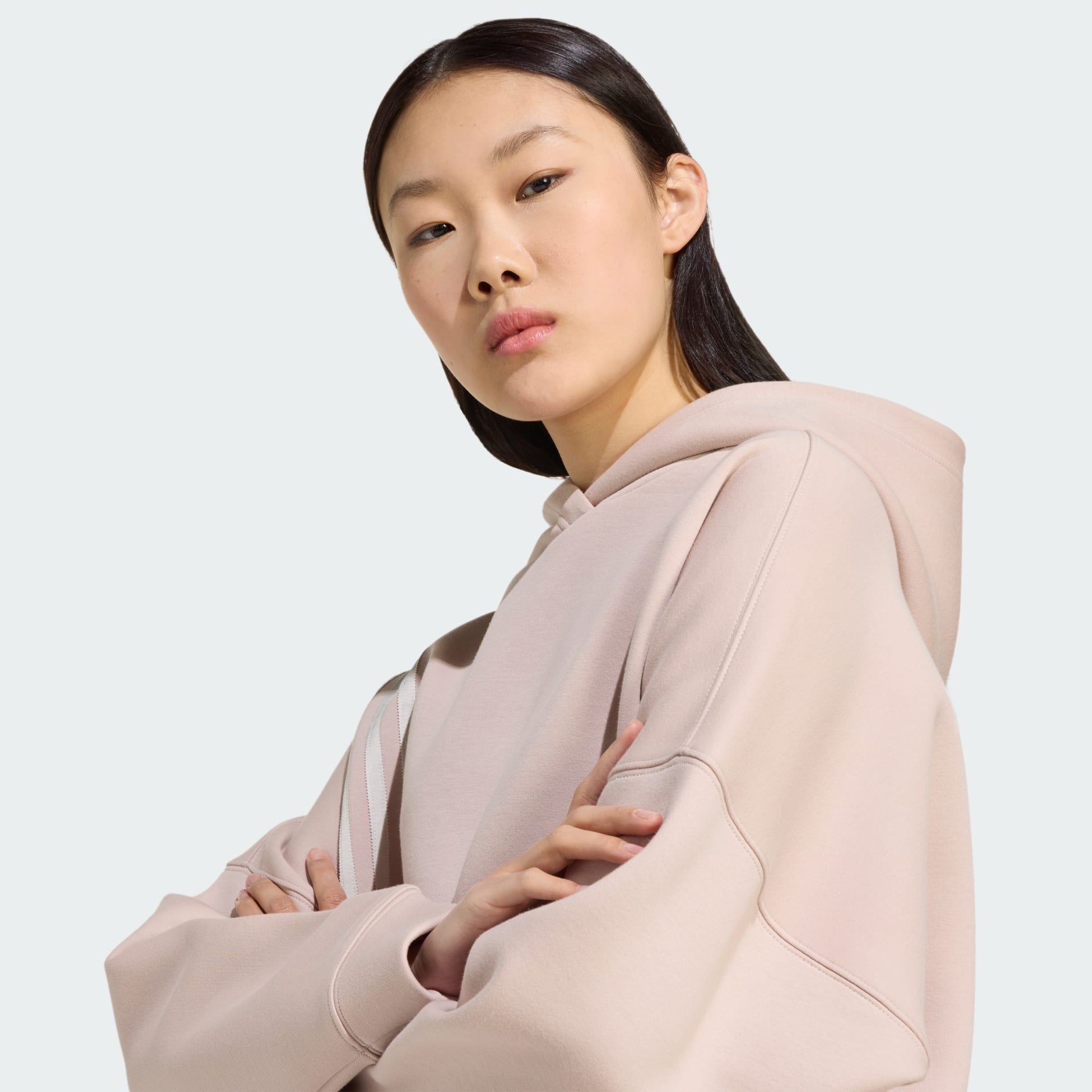 Hanorac cu 3 dungi plasate neconvențional