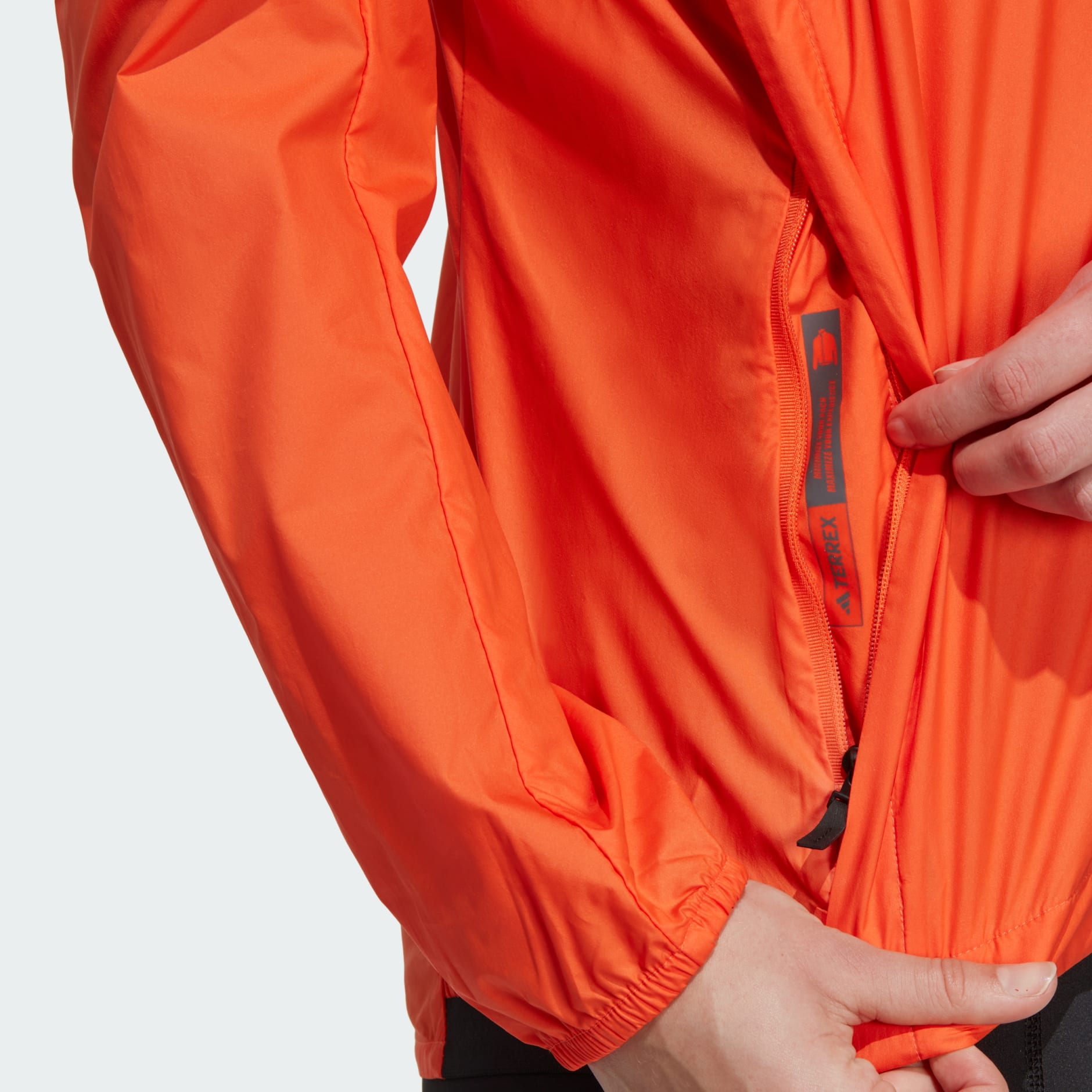 adidas Terrex Wind - Clothing Women\'s Orange | Jacket - Multi Oman