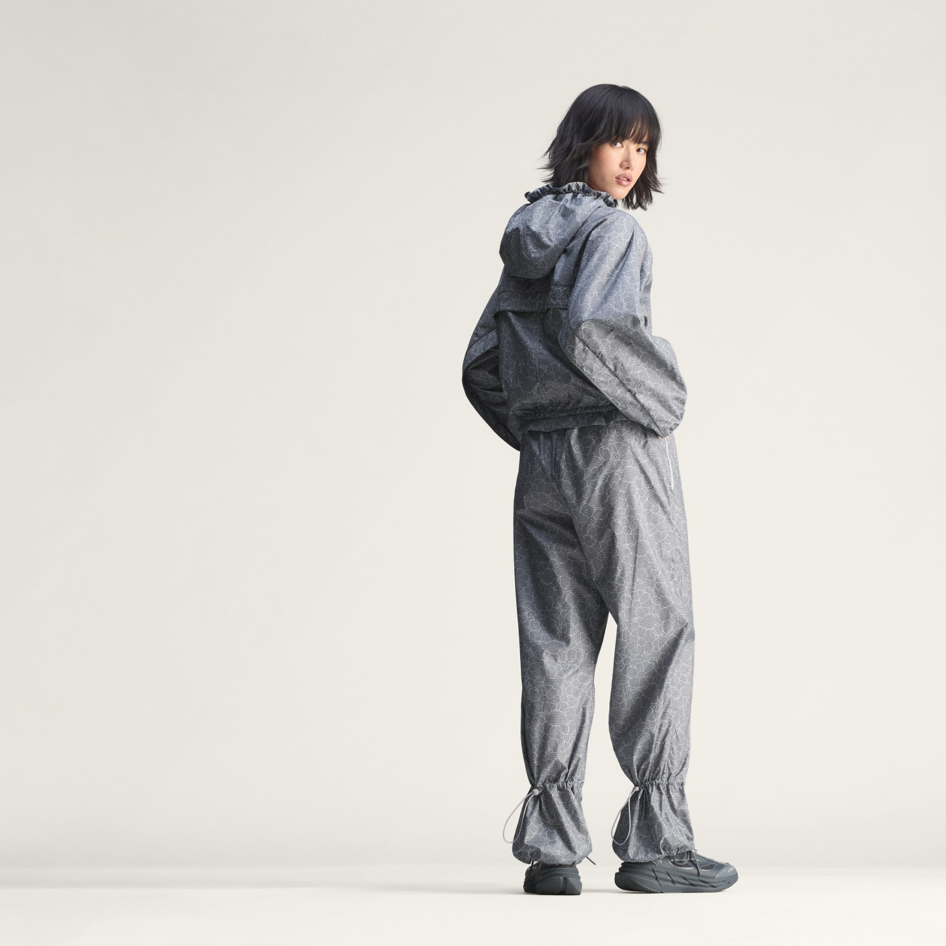 Jachetă de alergare adidas by Stella McCartney cu imprimeu