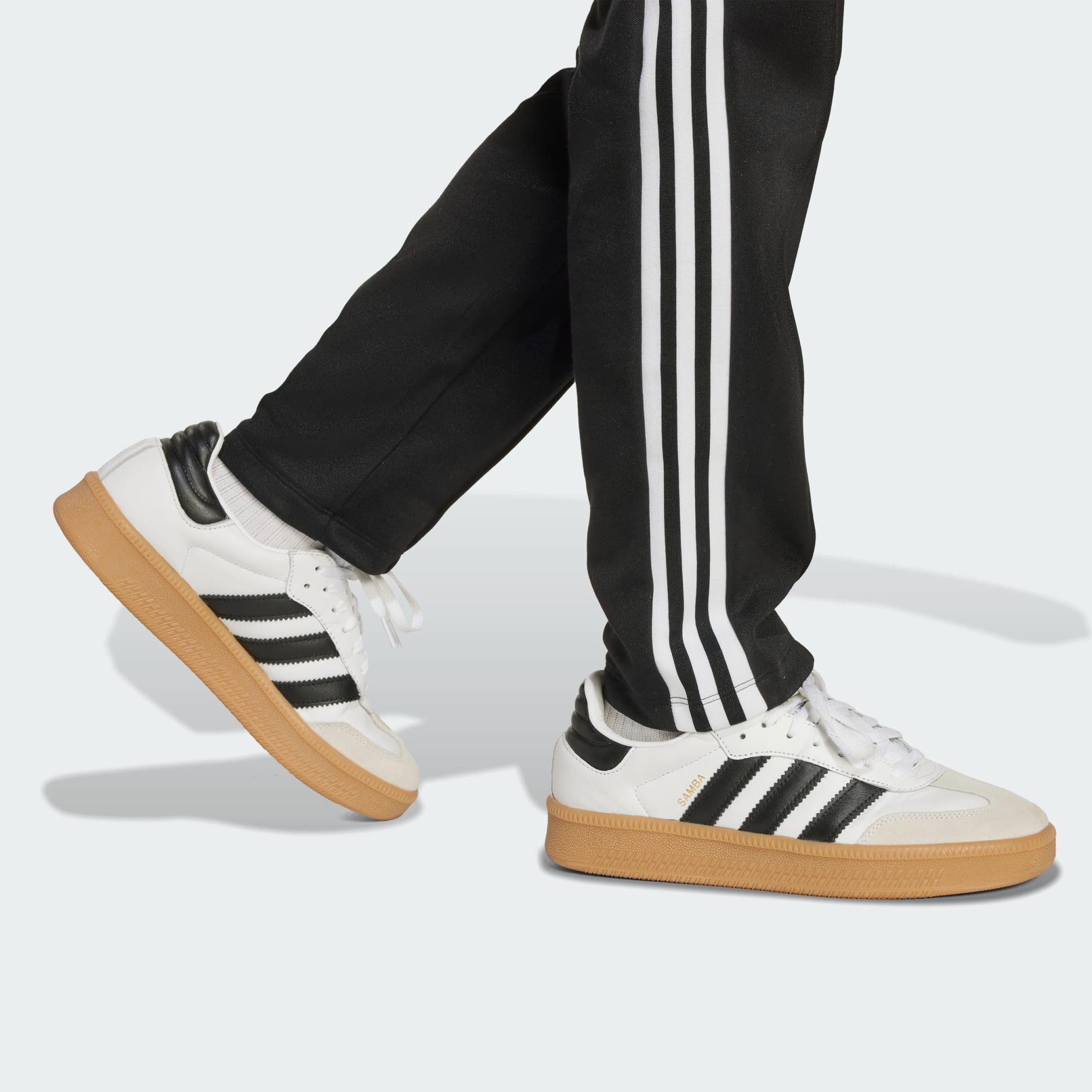 بنطال رياضي للأطفال