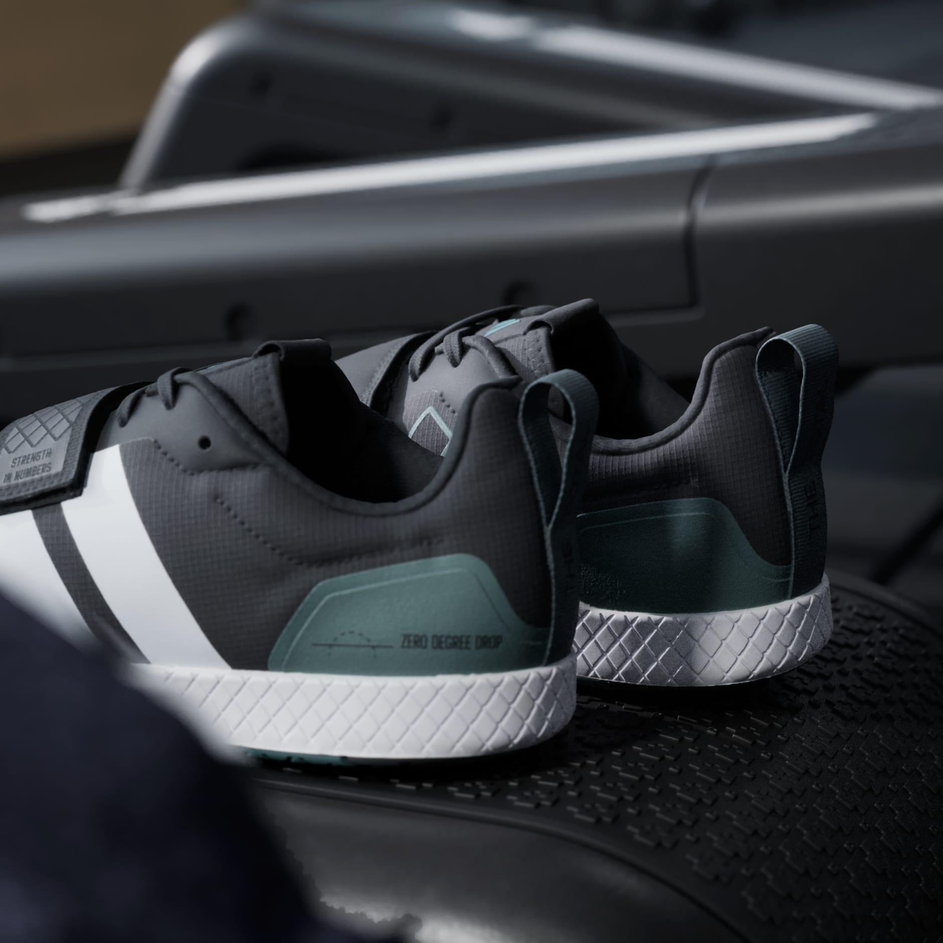 Pantofi pentru antrenament cu greutăți The Total