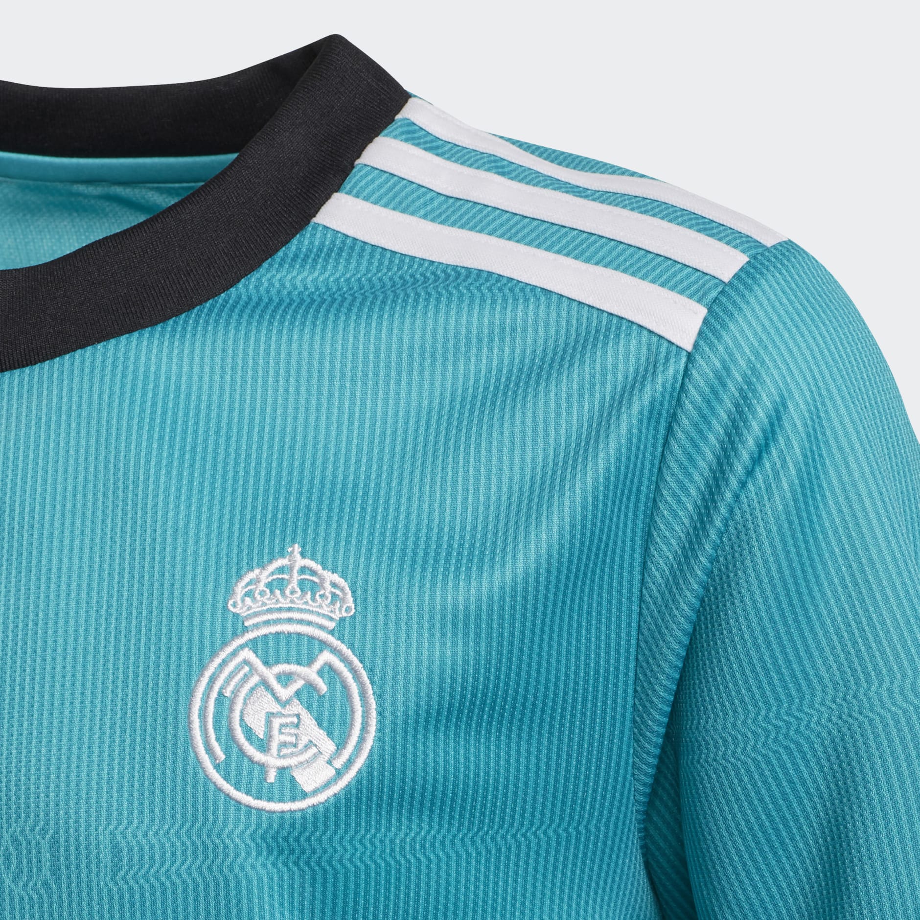 Real Madrid 21/22 Third Jersey