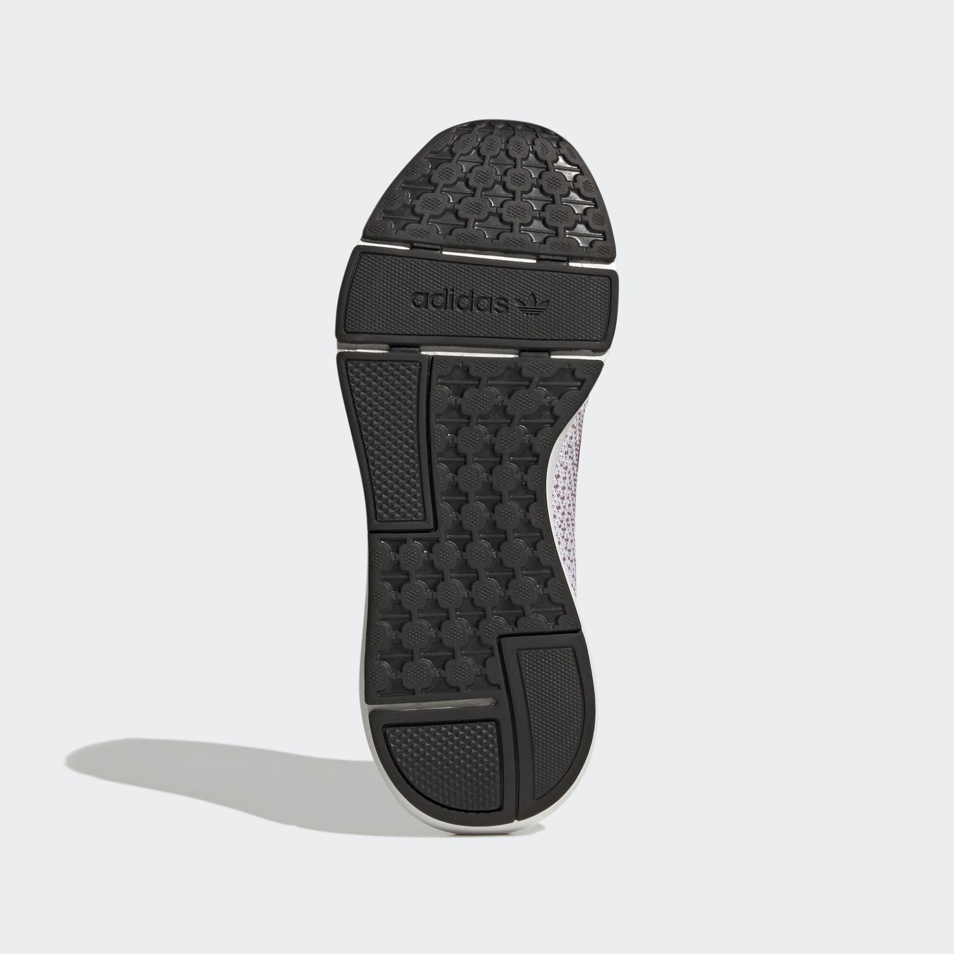 Tenis Swift Run 22