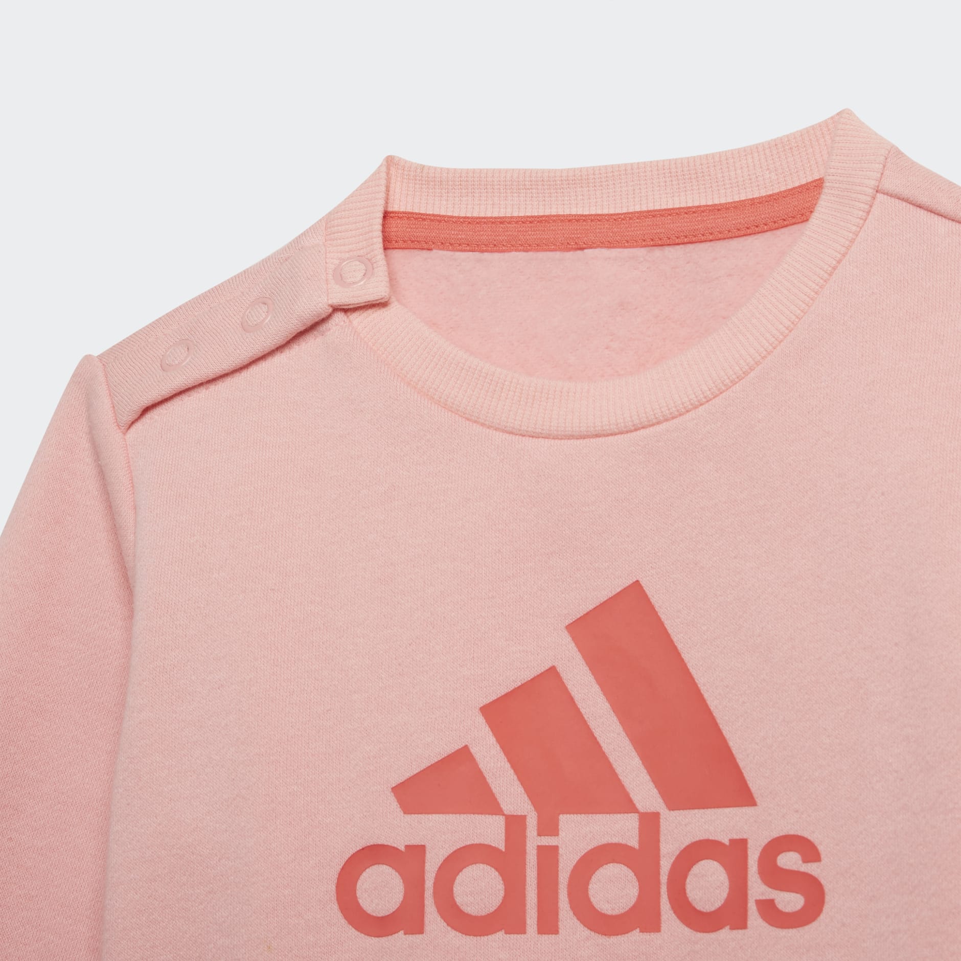 Badge of Sport Jogger Set