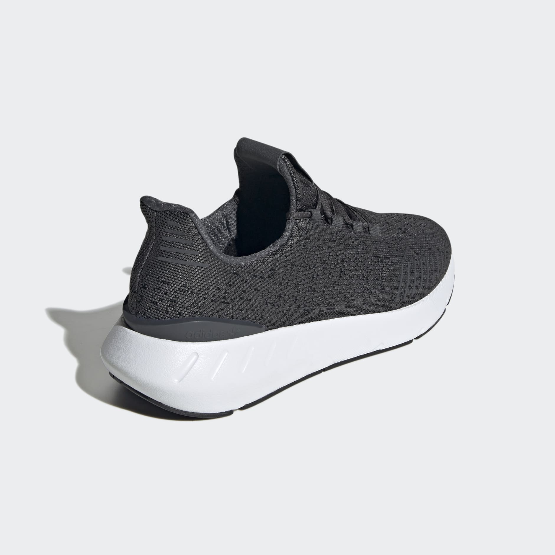 Swift Run 22 Shoes