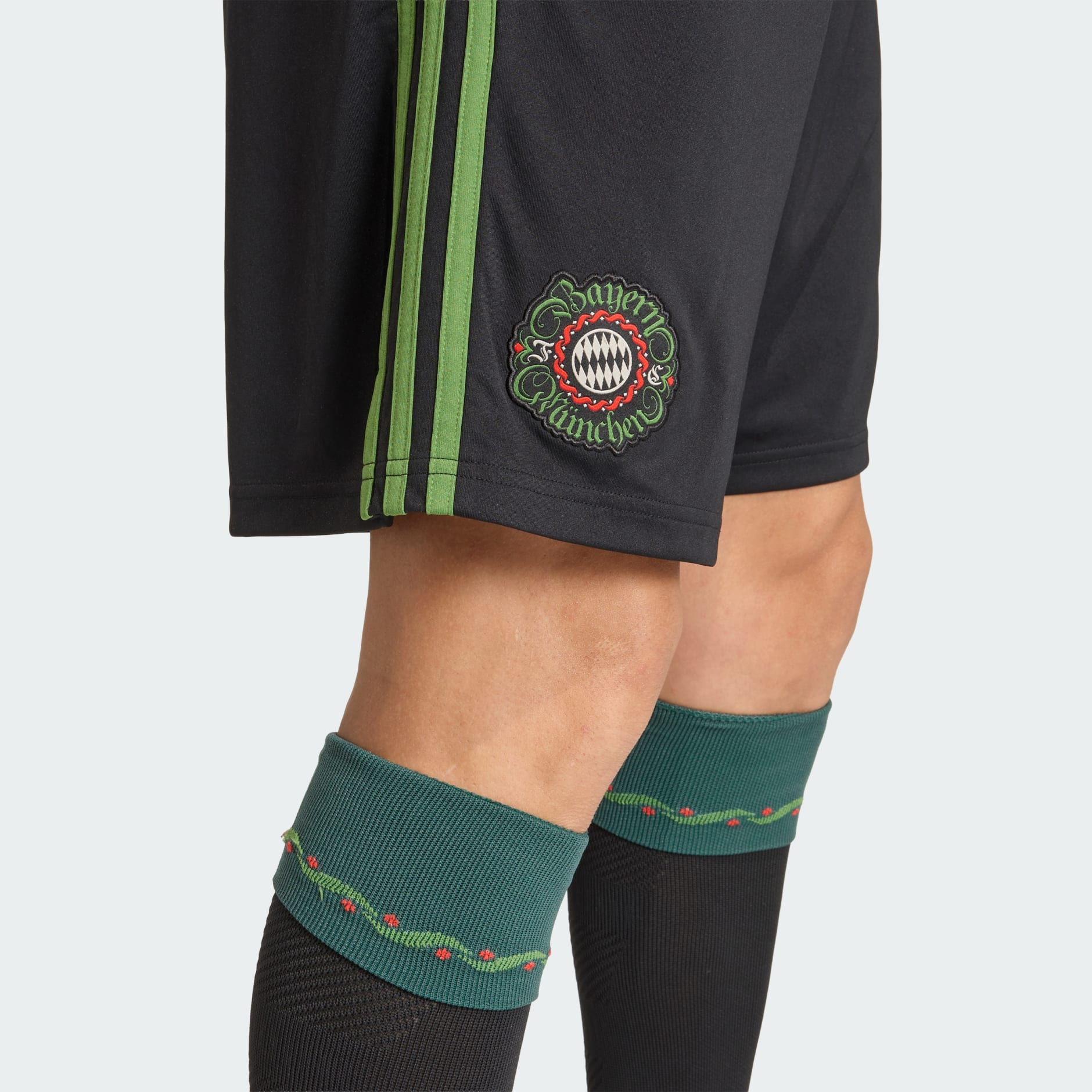 Echipament FC Bayern Wiesn