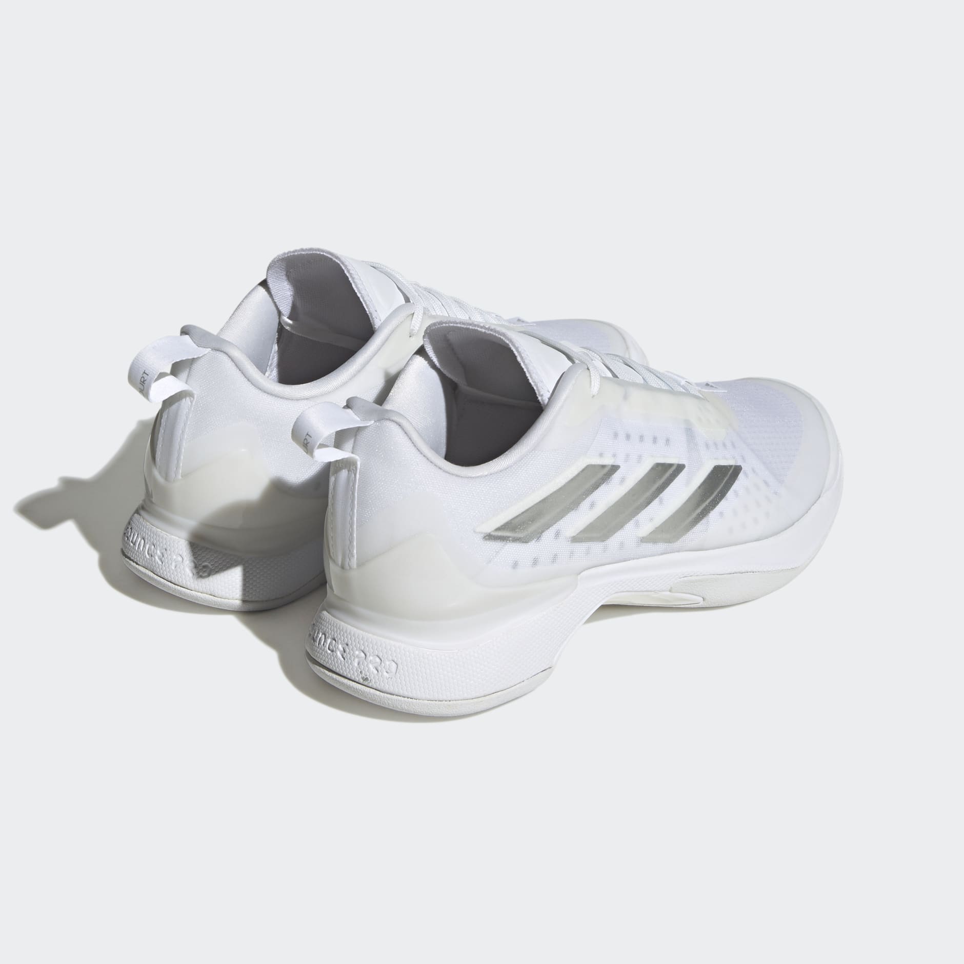 Women's Shoes - AVACOURT SHOES - White | adidas Oman