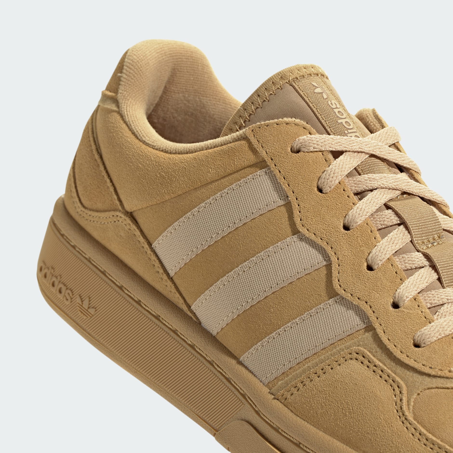 Court Refit Shoes