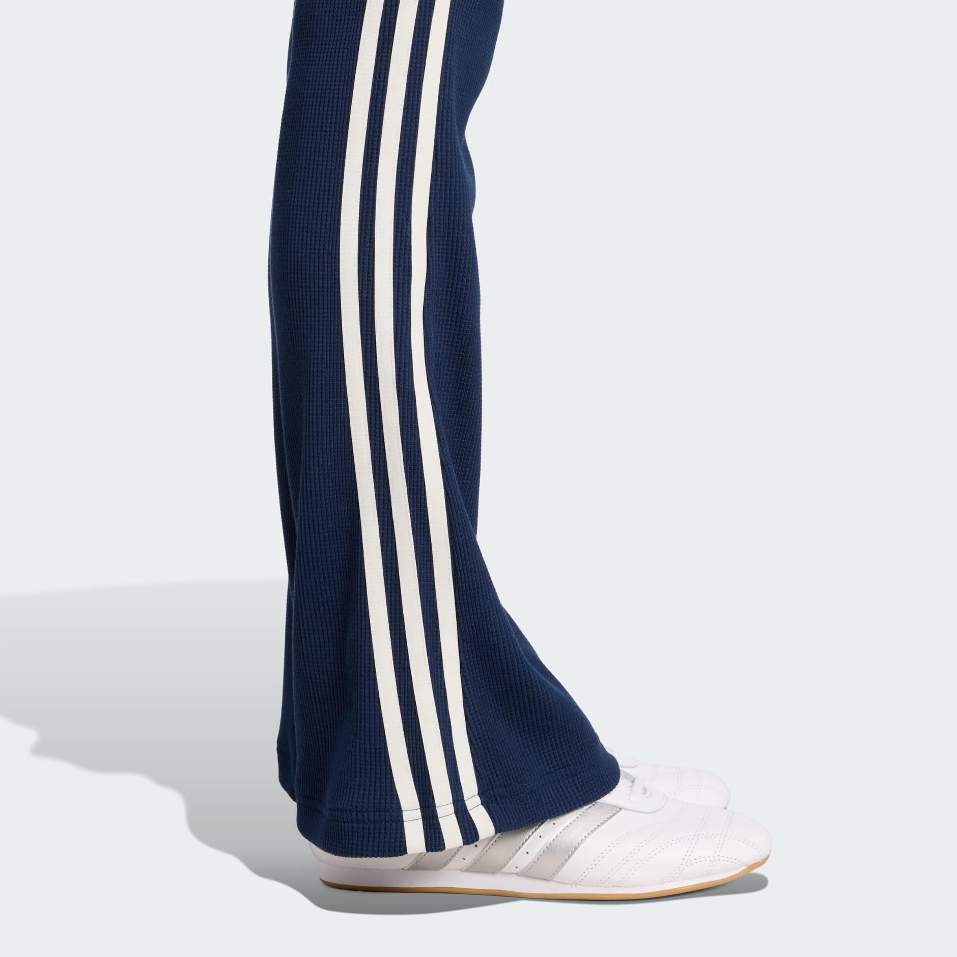 adidas ORIGINALS 華夫格長褲