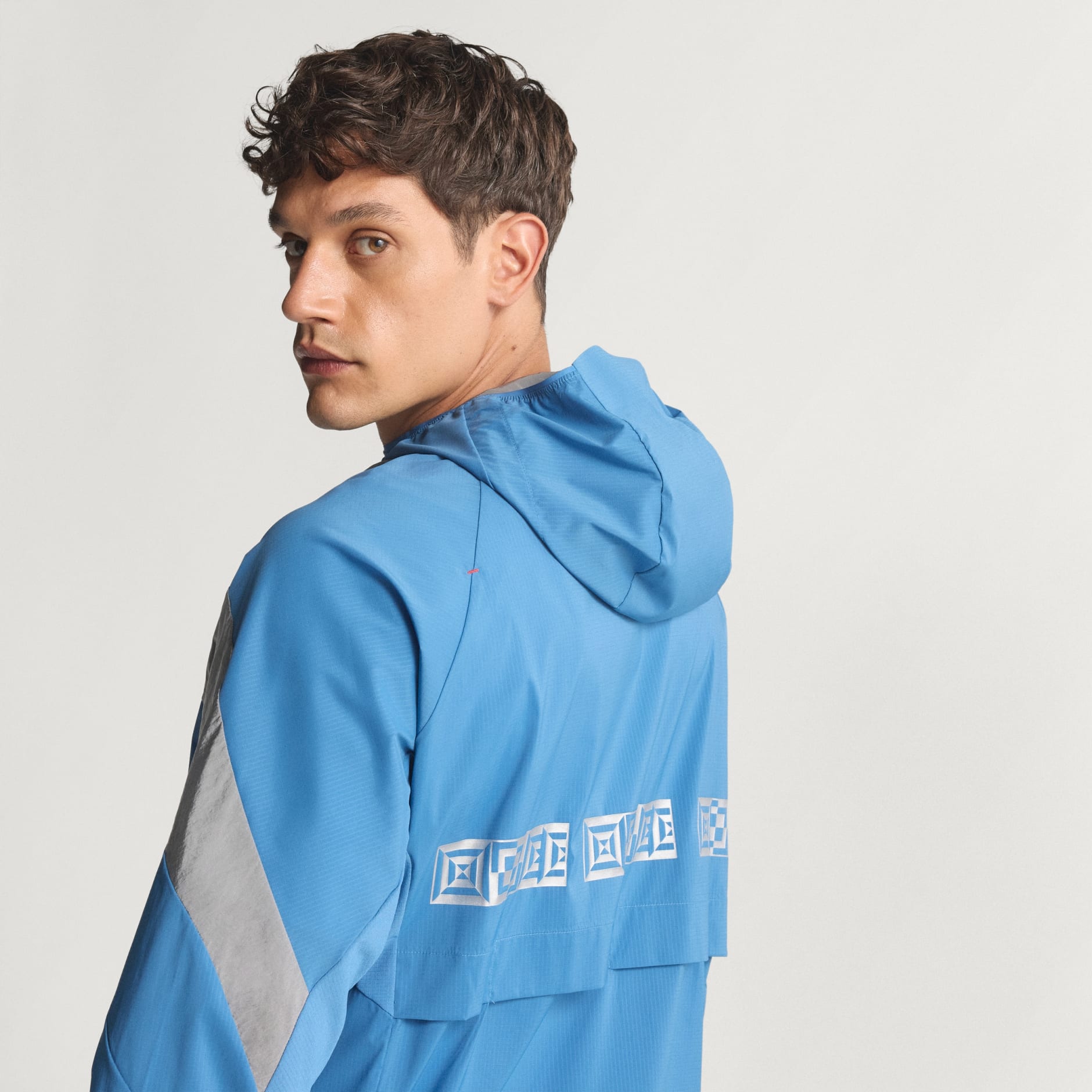 adizero Ekiden 跑步外套